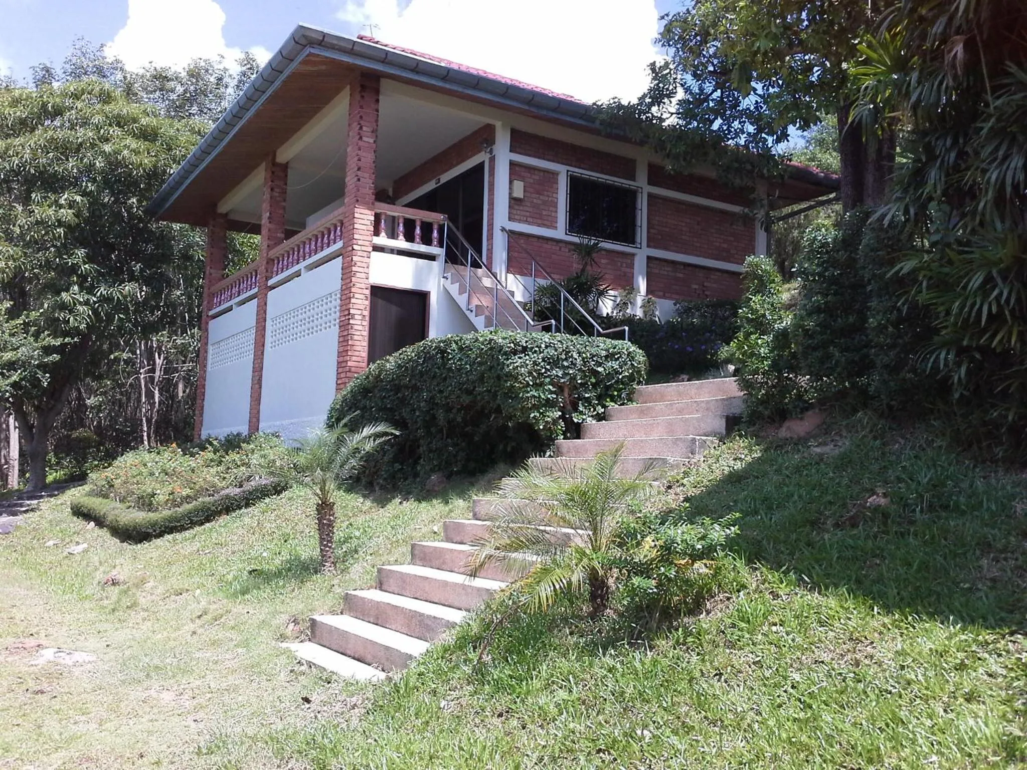 Facade/entrance in Freedom Estate sea view Apartments