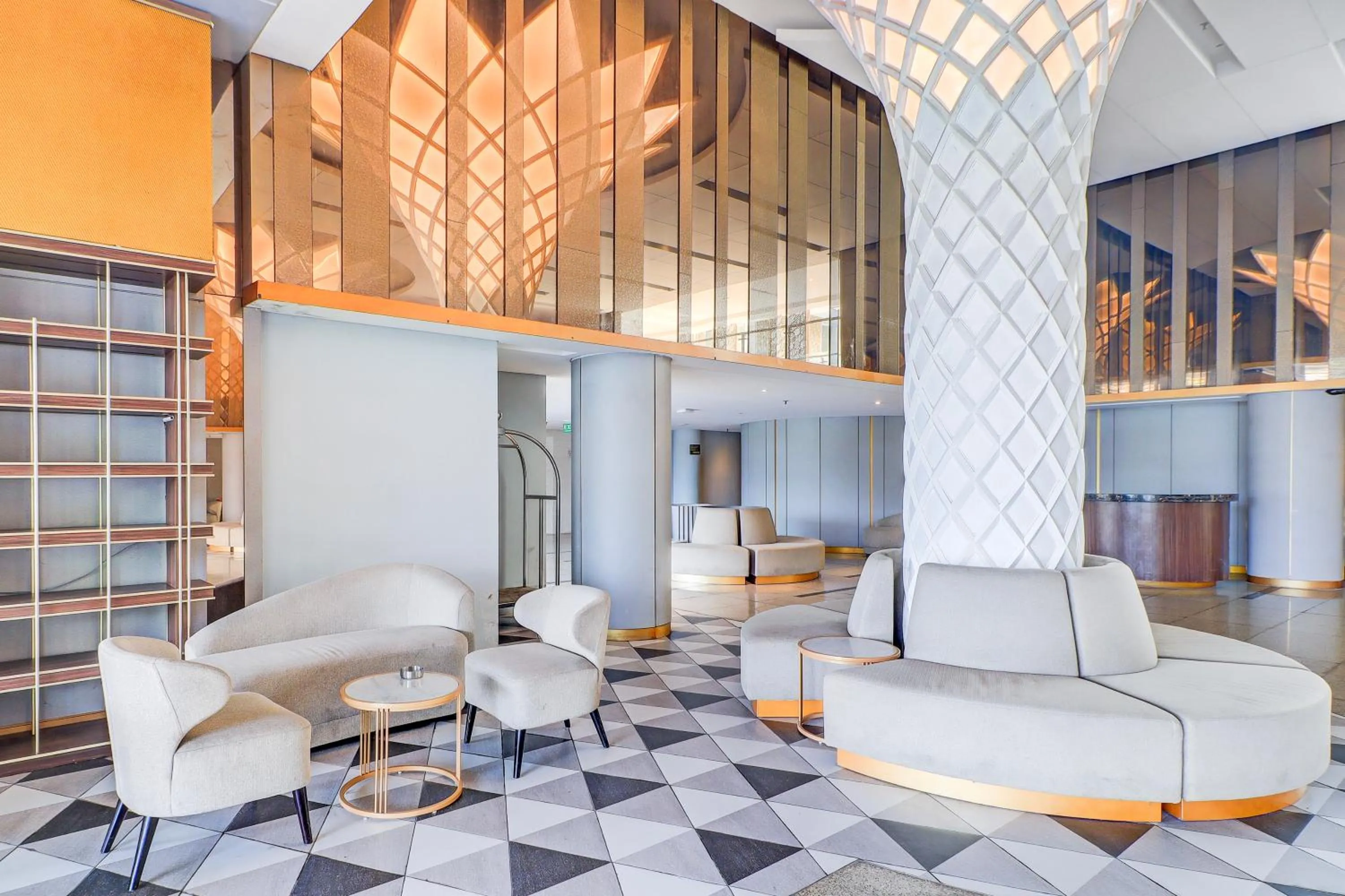 Seating area in Sunday Hotel Arshika Sunset Road