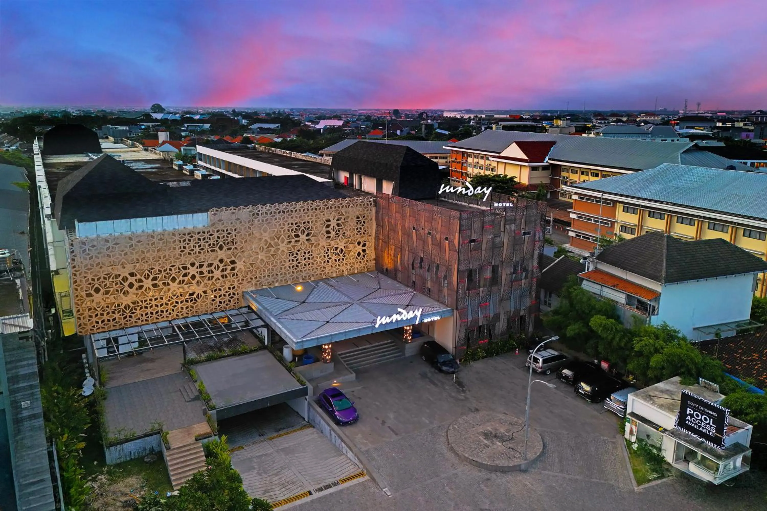 Facade/entrance in Sunday Hotel Arshika Sunset Road