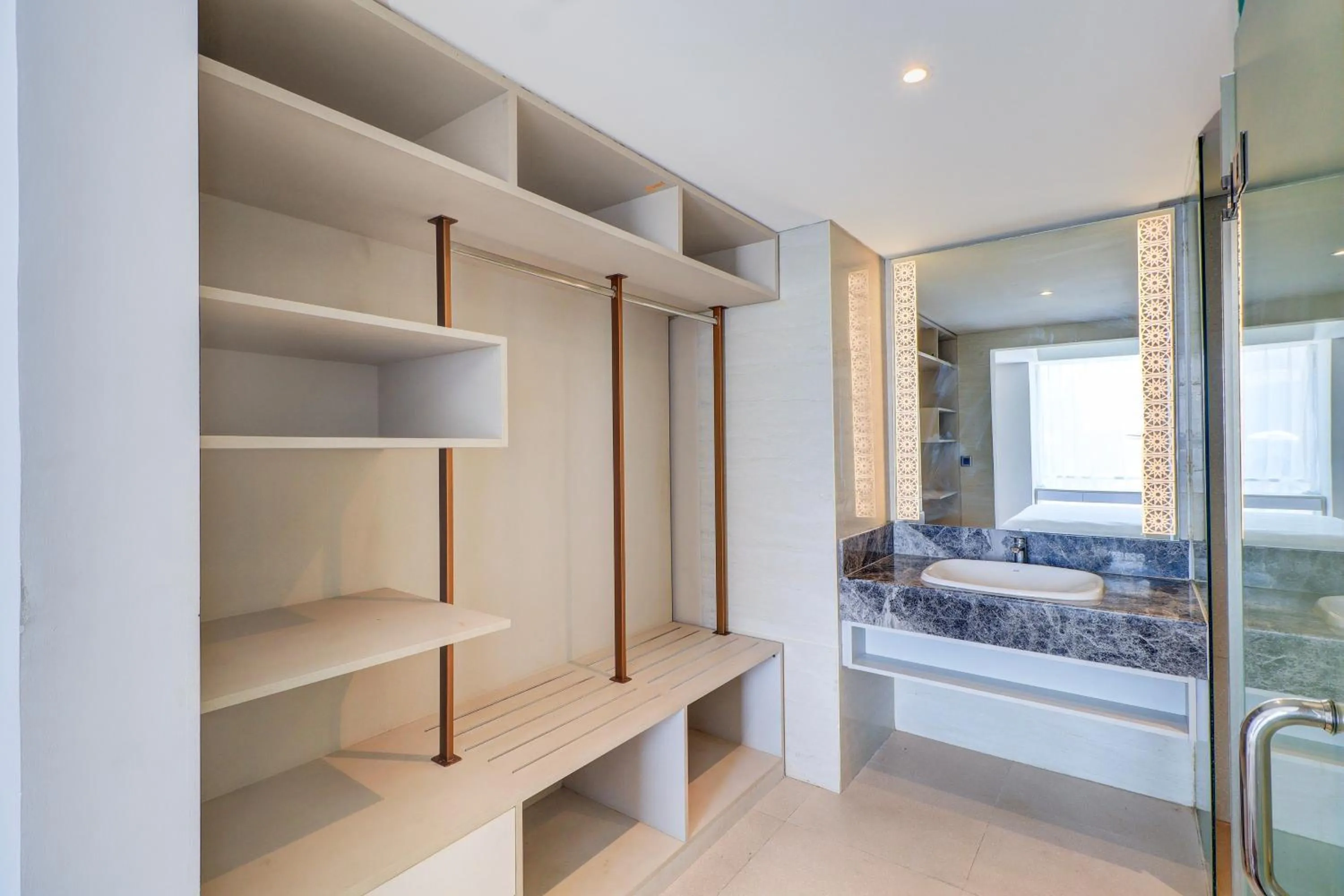 Bedroom, Bed in Sunday Hotel Arshika Sunset Road