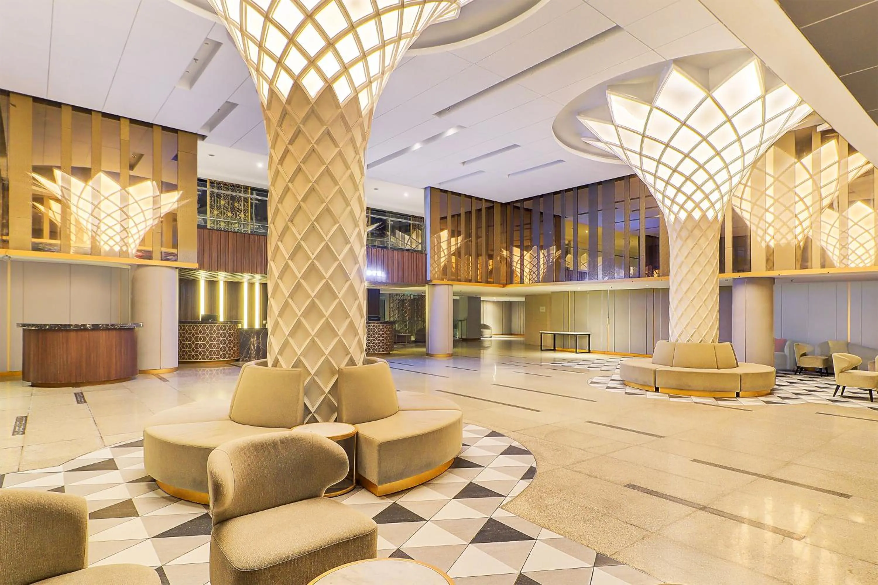 Area and facilities in Sunday Hotel Arshika Sunset Road