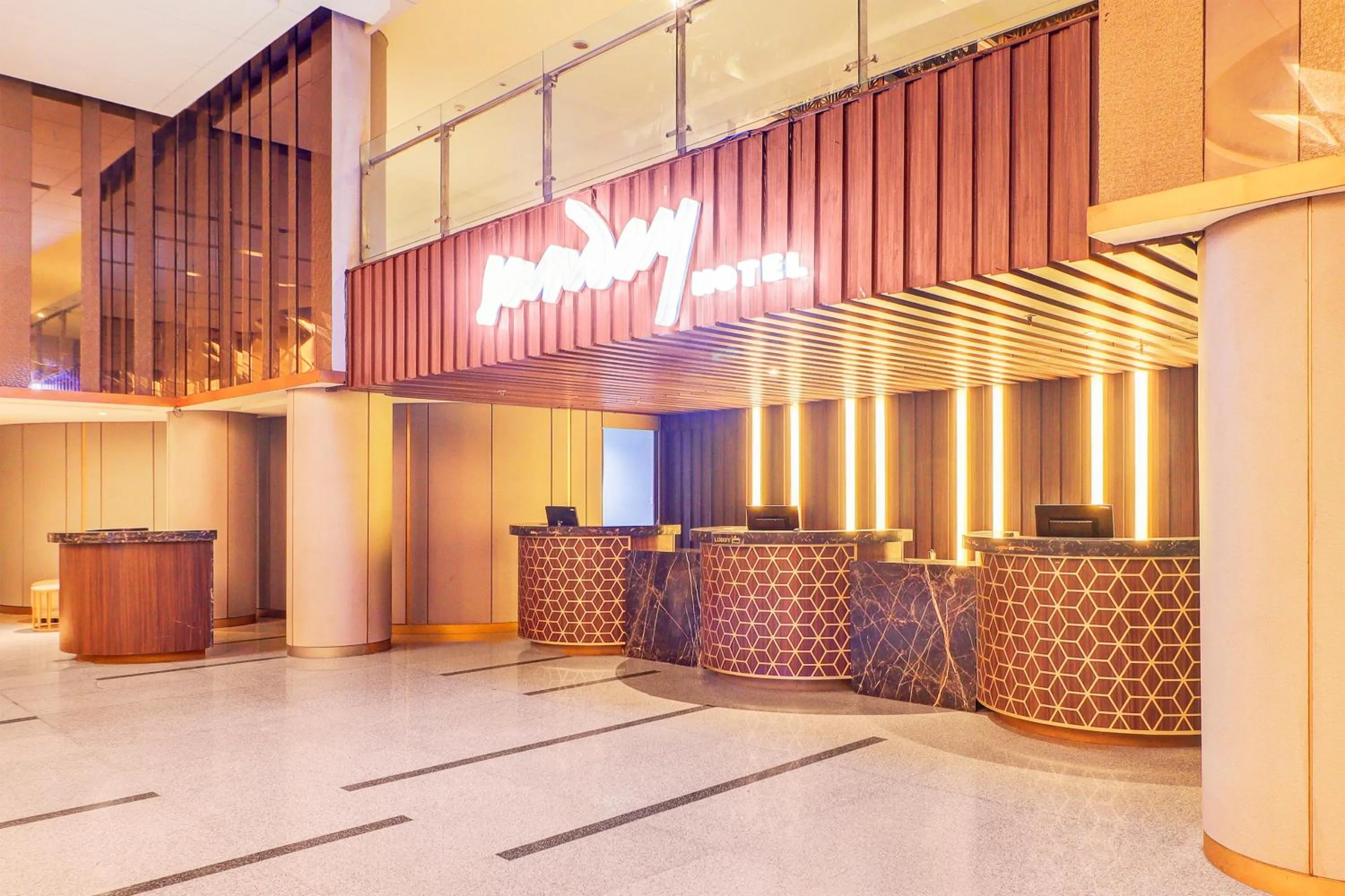 Lobby or reception in Sunday Hotel Arshika Sunset Road