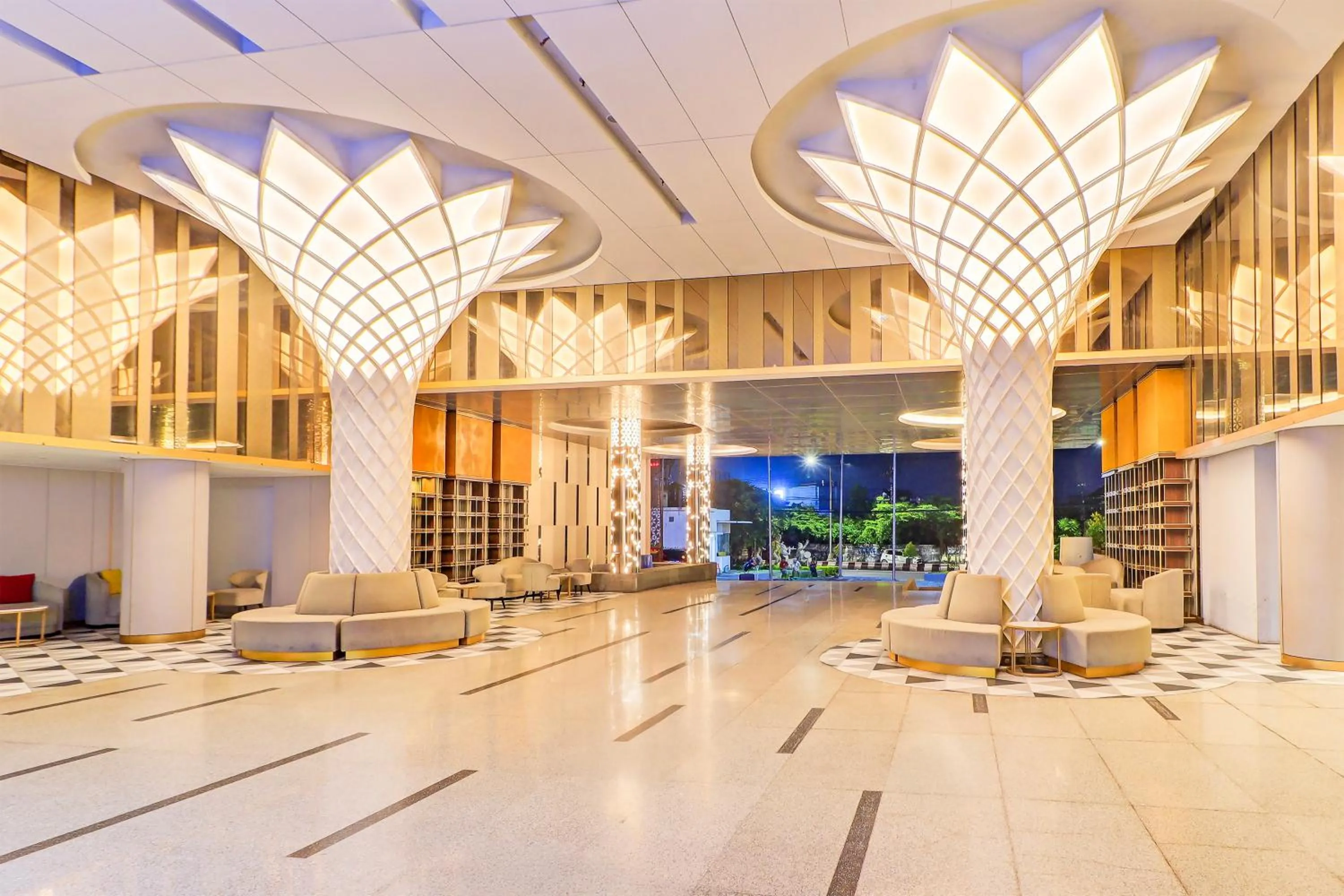 Seating area in Sunday Hotel Arshika Sunset Road