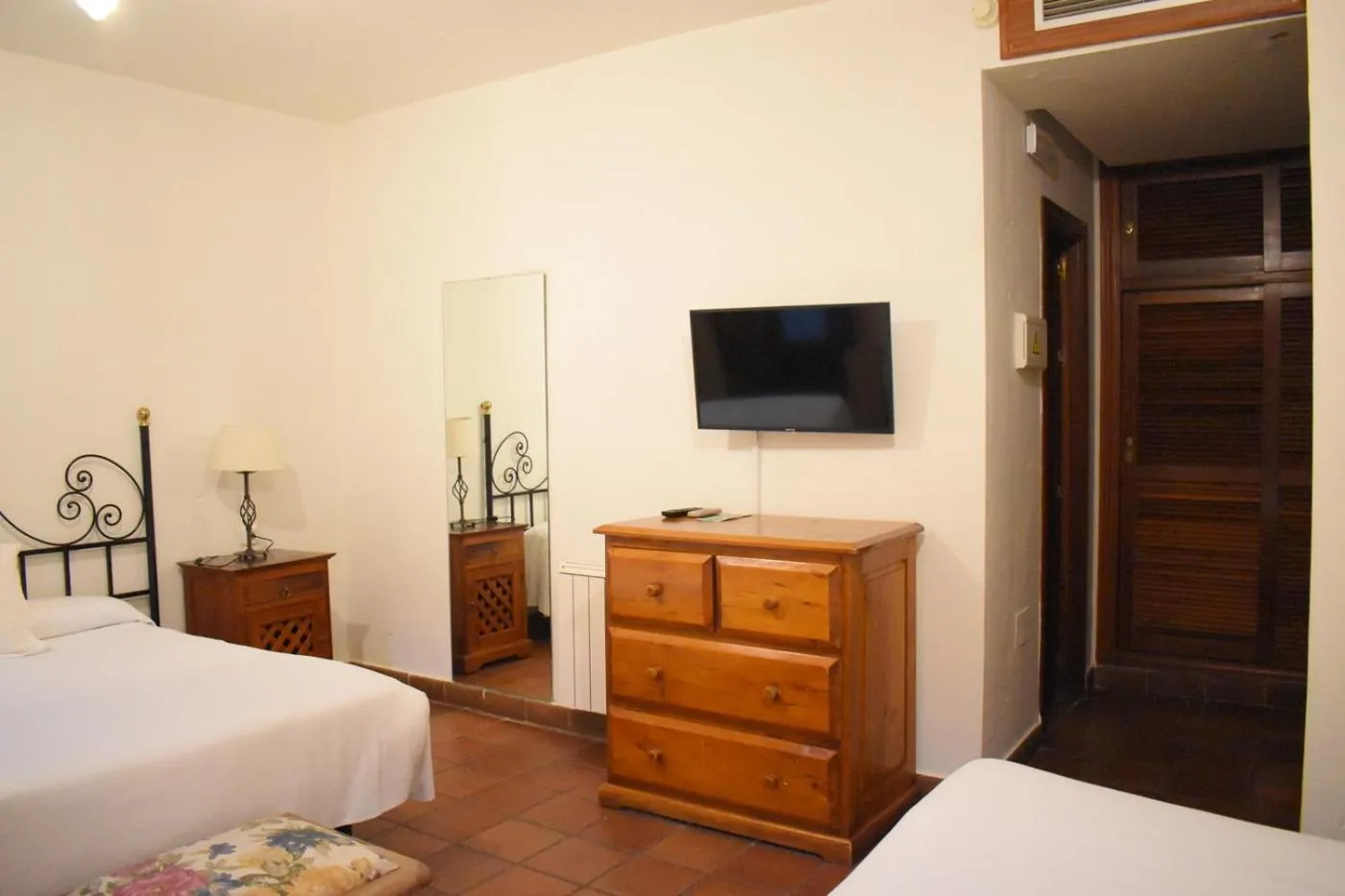 Bed in Hotel Humaina