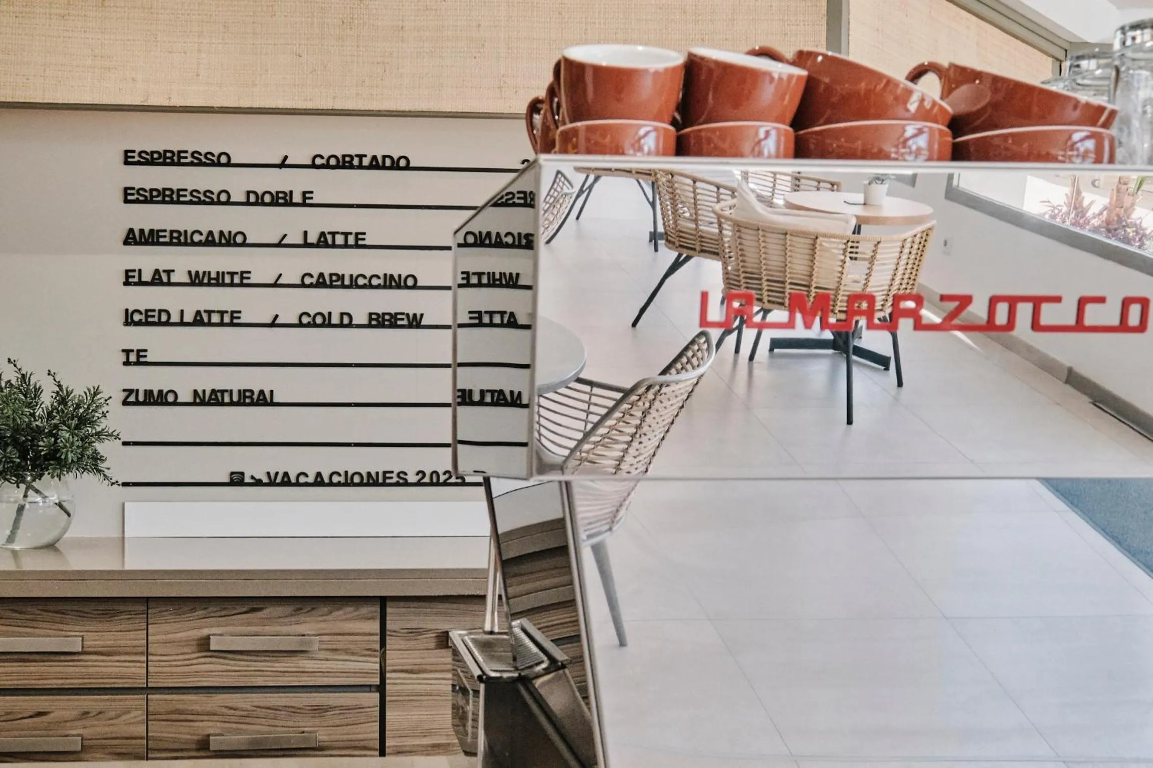 Lounge or bar in Helios Mallorca Hotel & Apartments