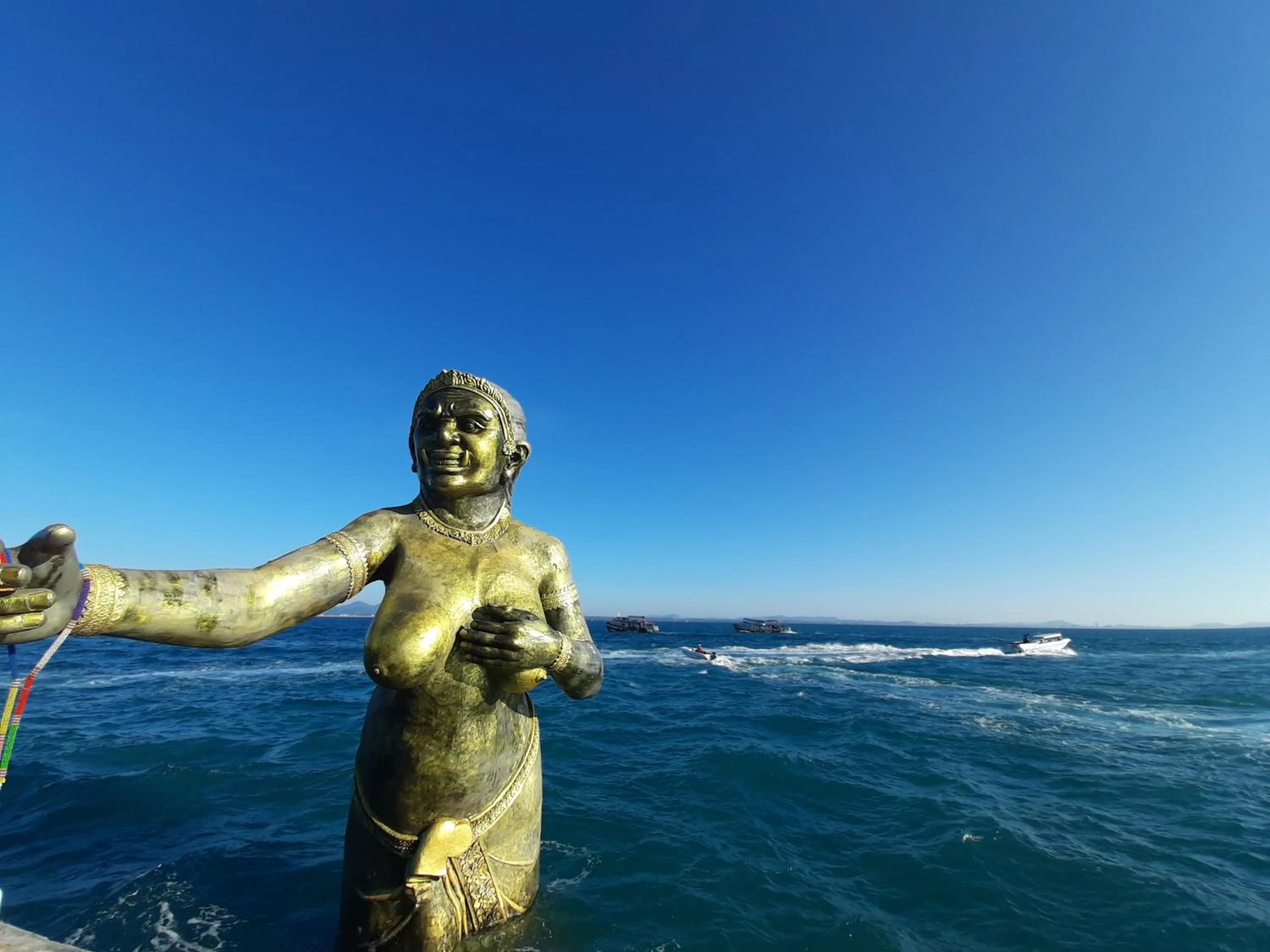 Nearby landmark in Runa Runa The Best Samed Island