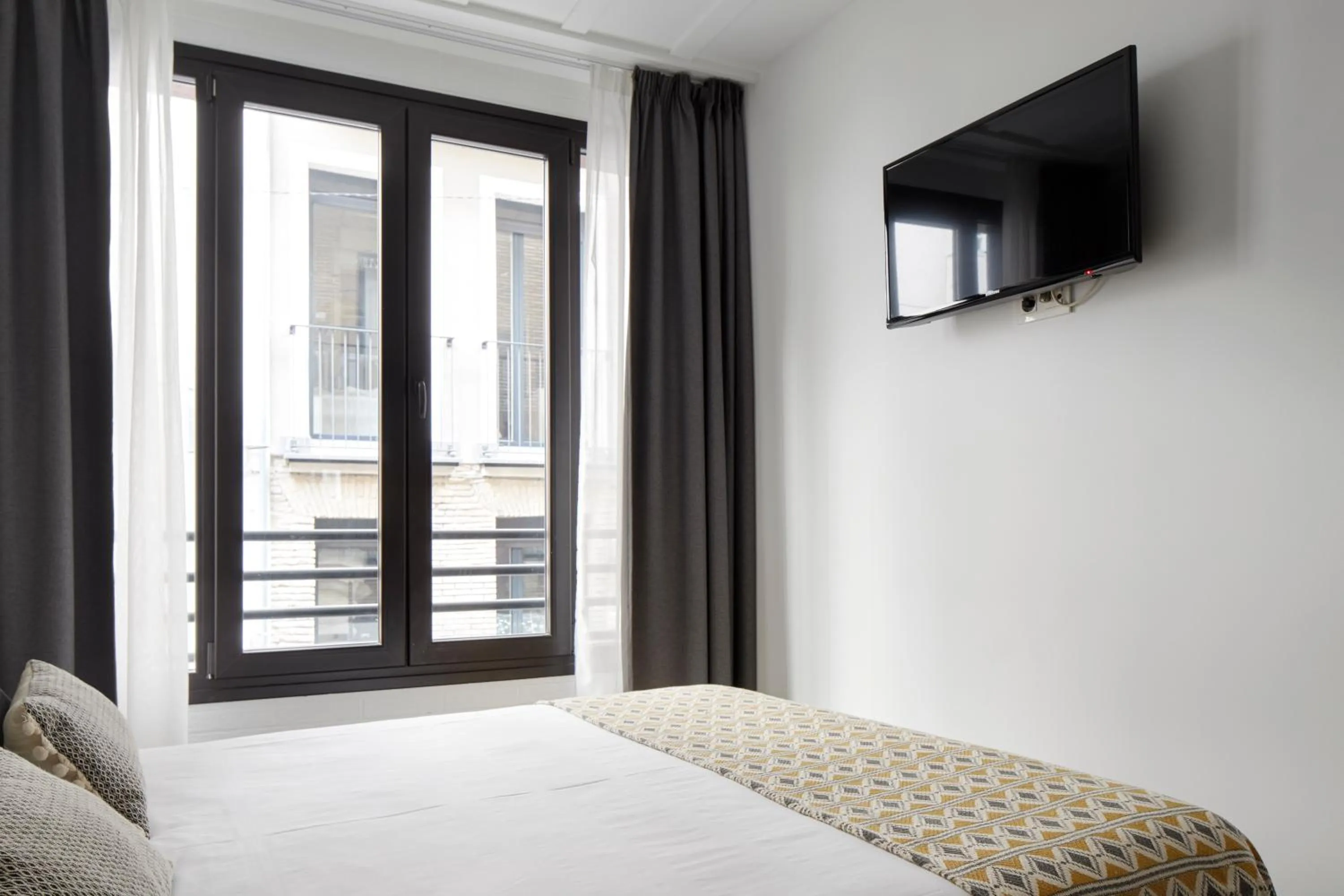 Bed in Hostal Arriazu