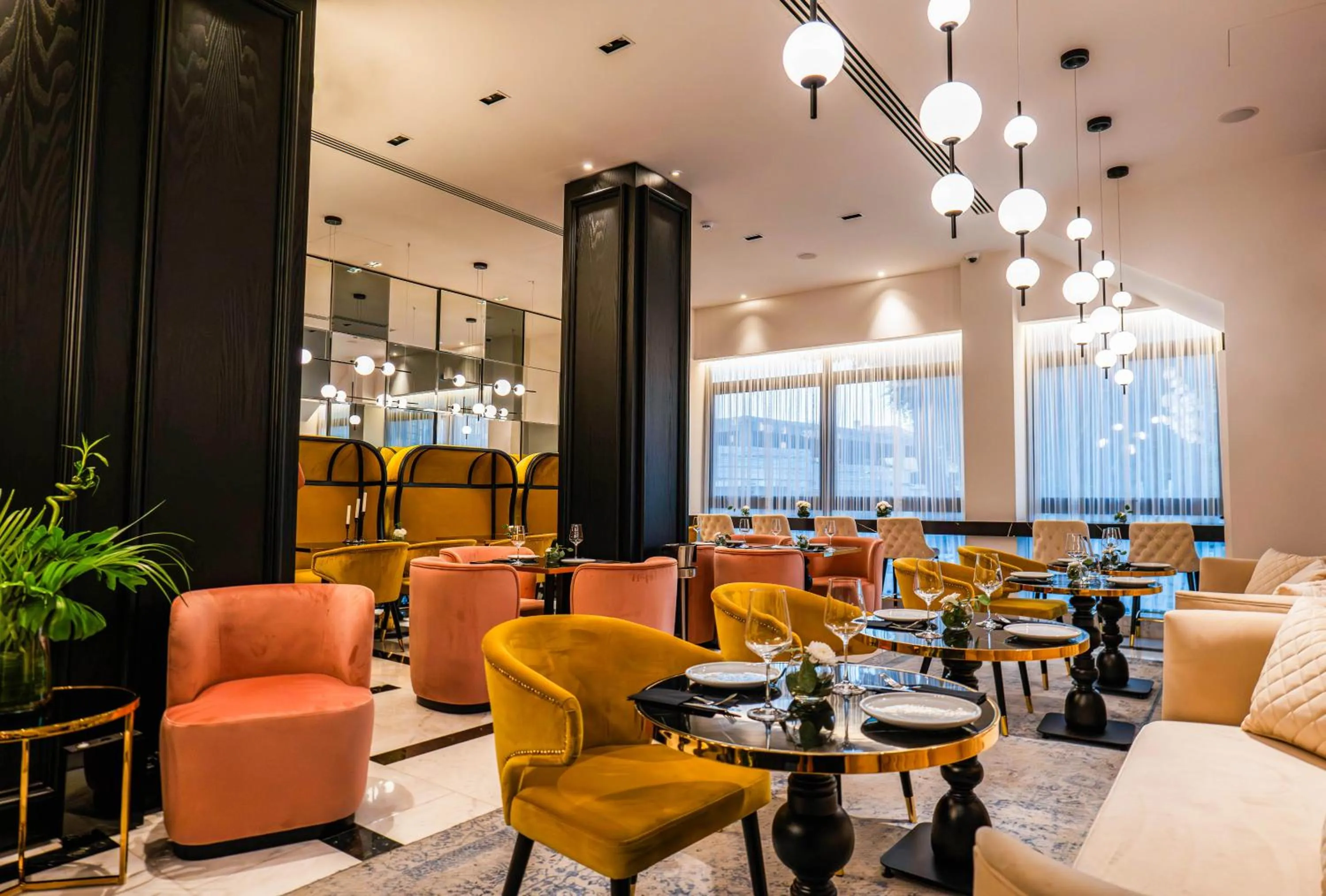 Restaurant/places to eat in Gate Twenty Two Boutique Hotel
