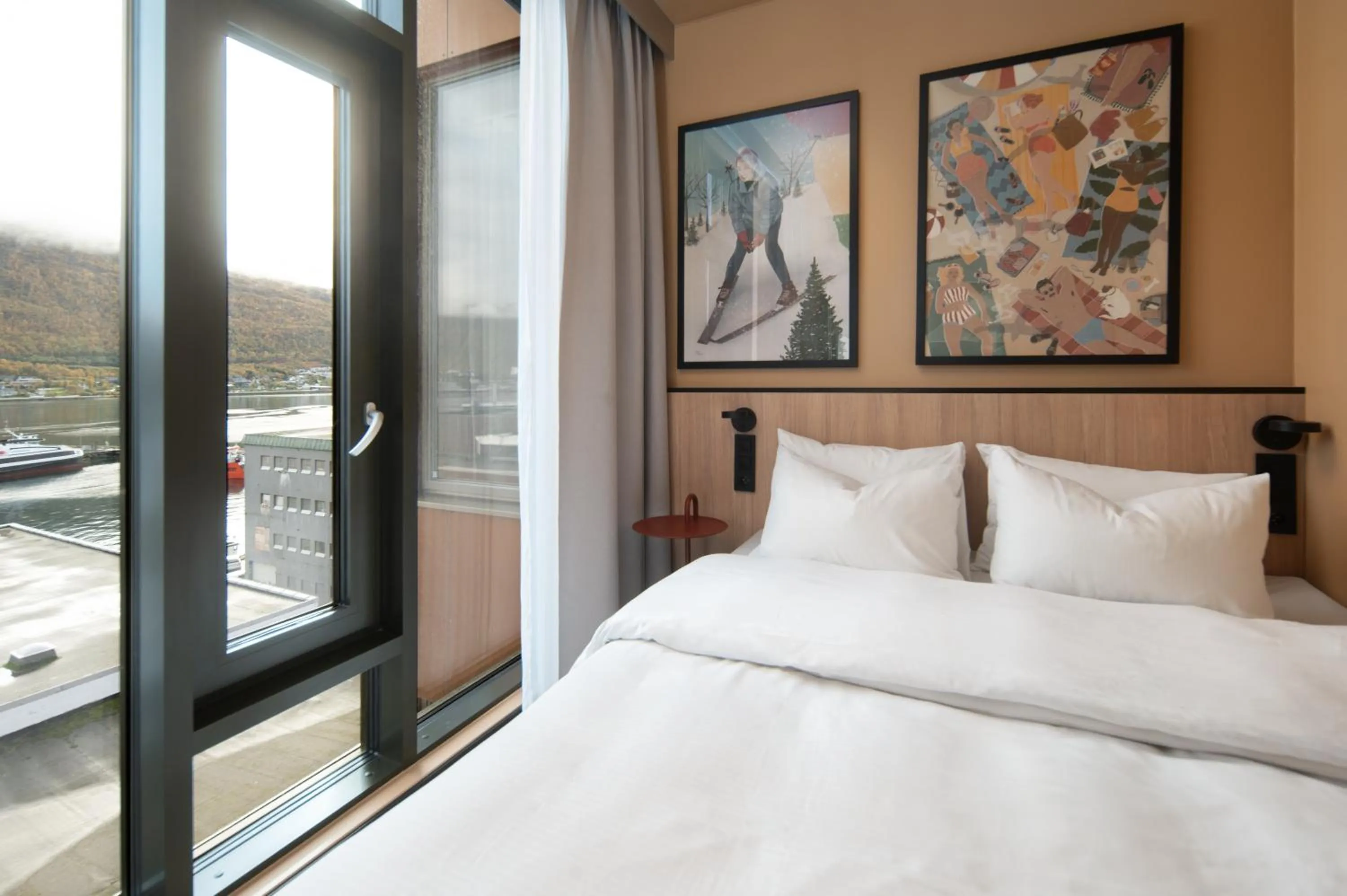 Bed in Skaret by VANDER