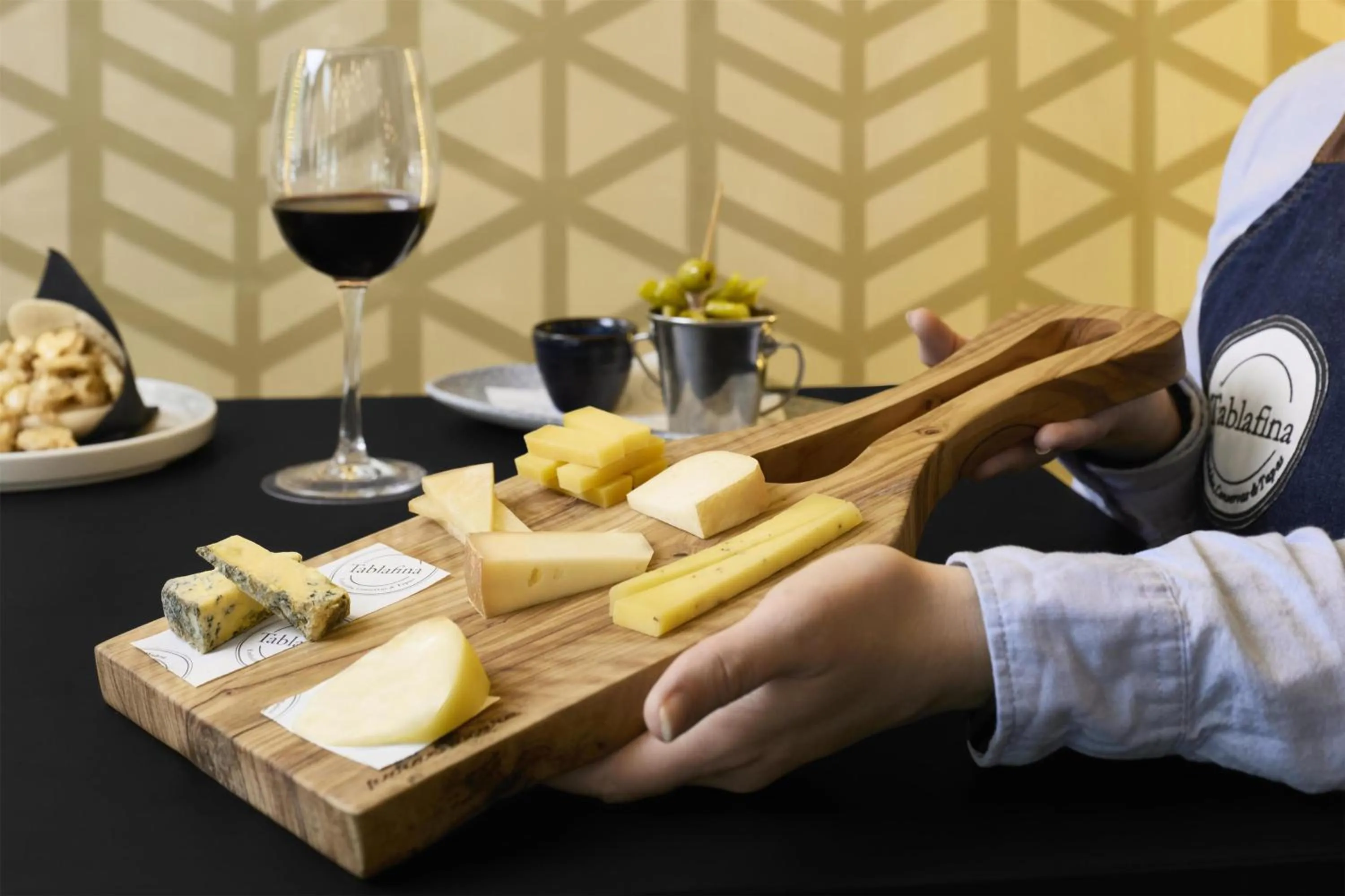 Restaurant/places to eat in NH Madrid Nacional