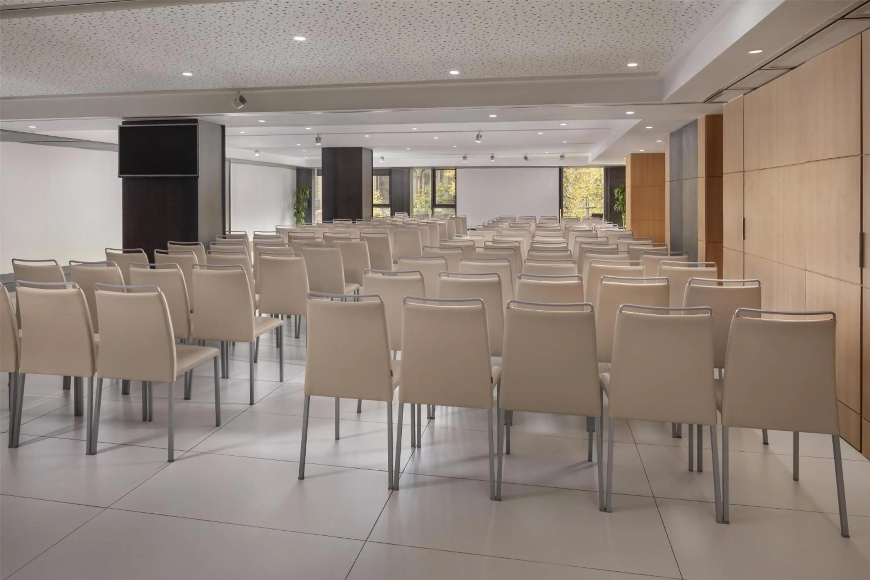 Lounge or bar in NH Collection Barcelona Gran Hotel Calderon