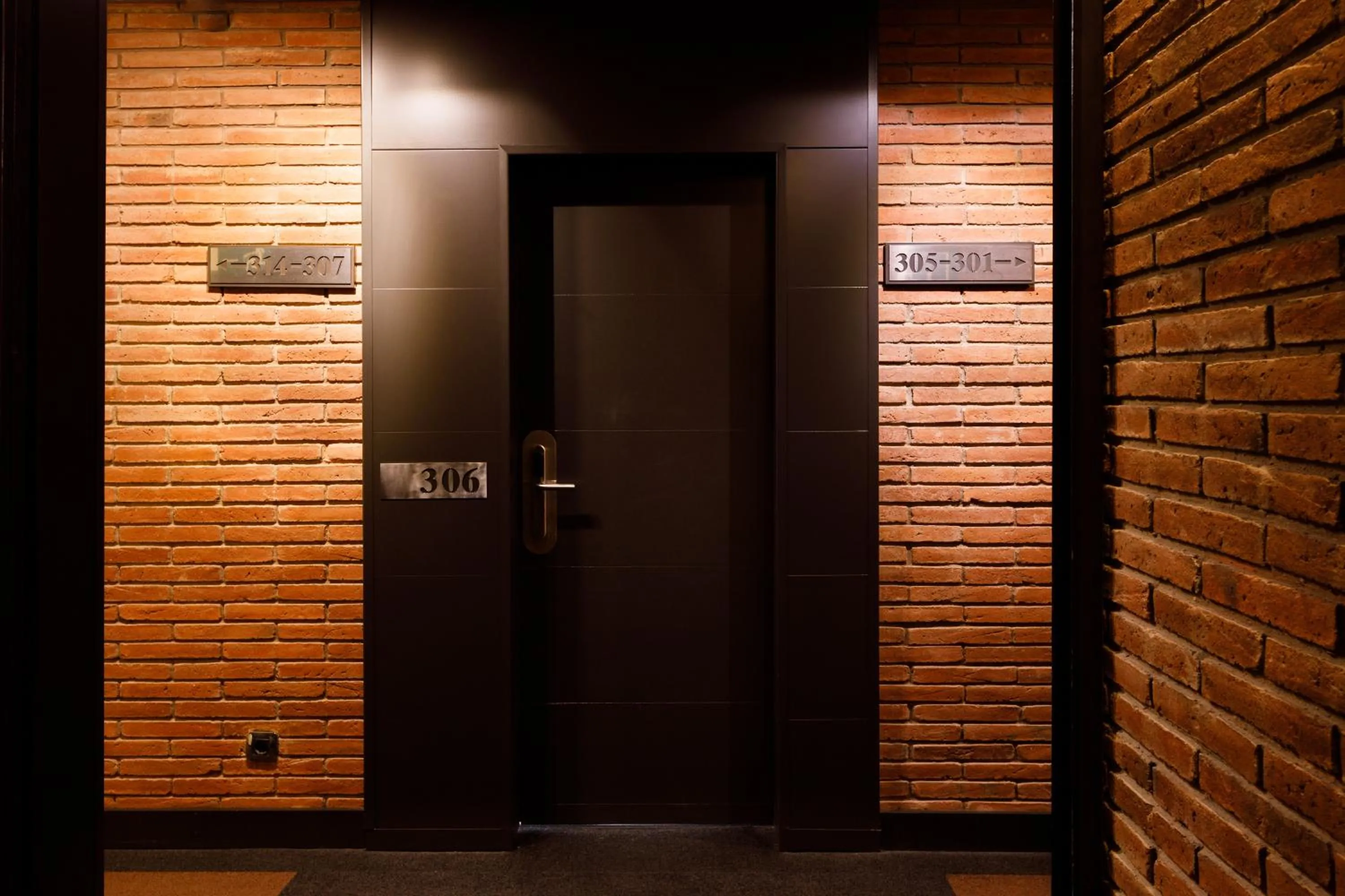 People in Aparthotel Mariano Cubi Barcelona