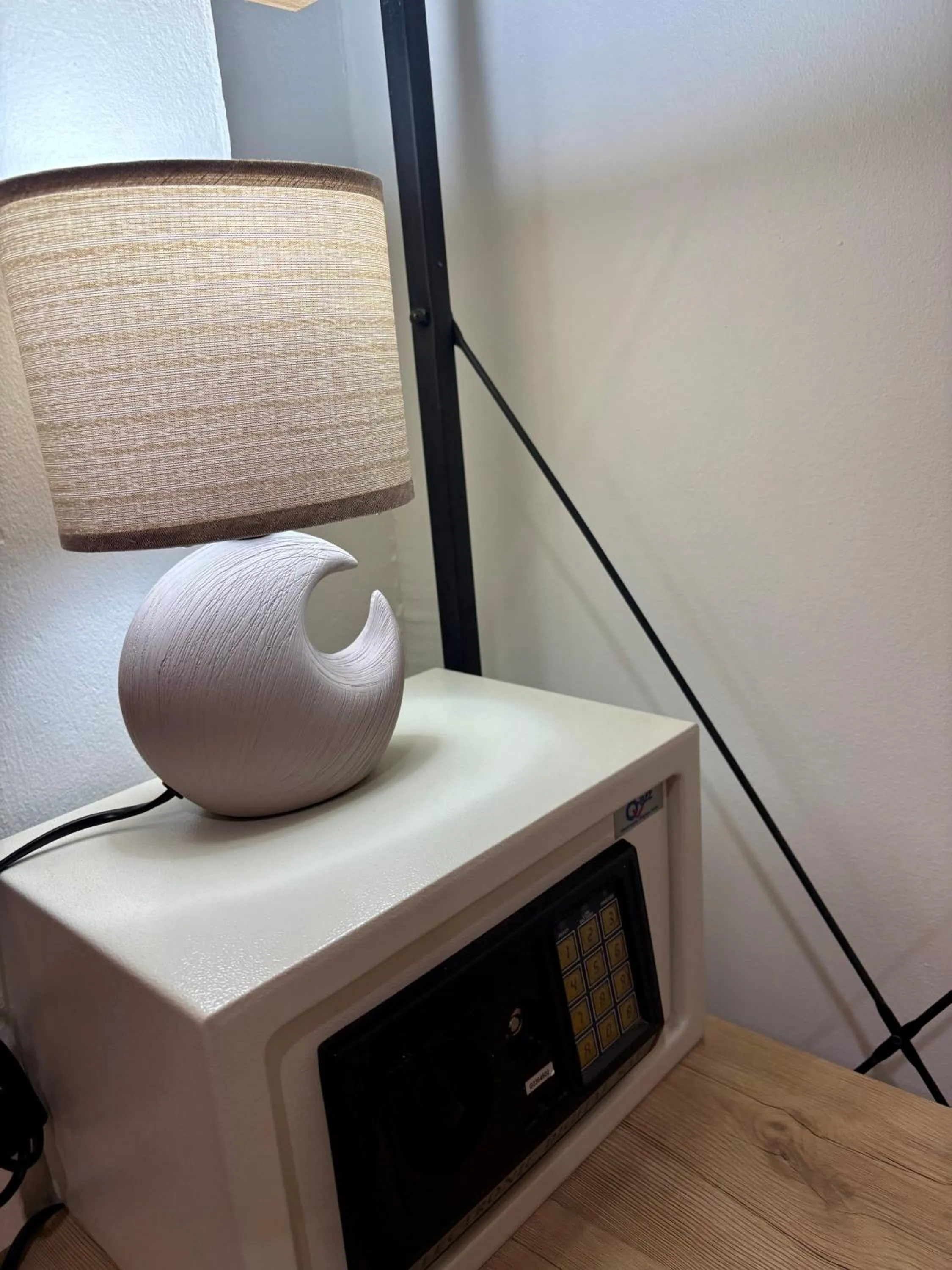 wardrobe in Lanta Grand House