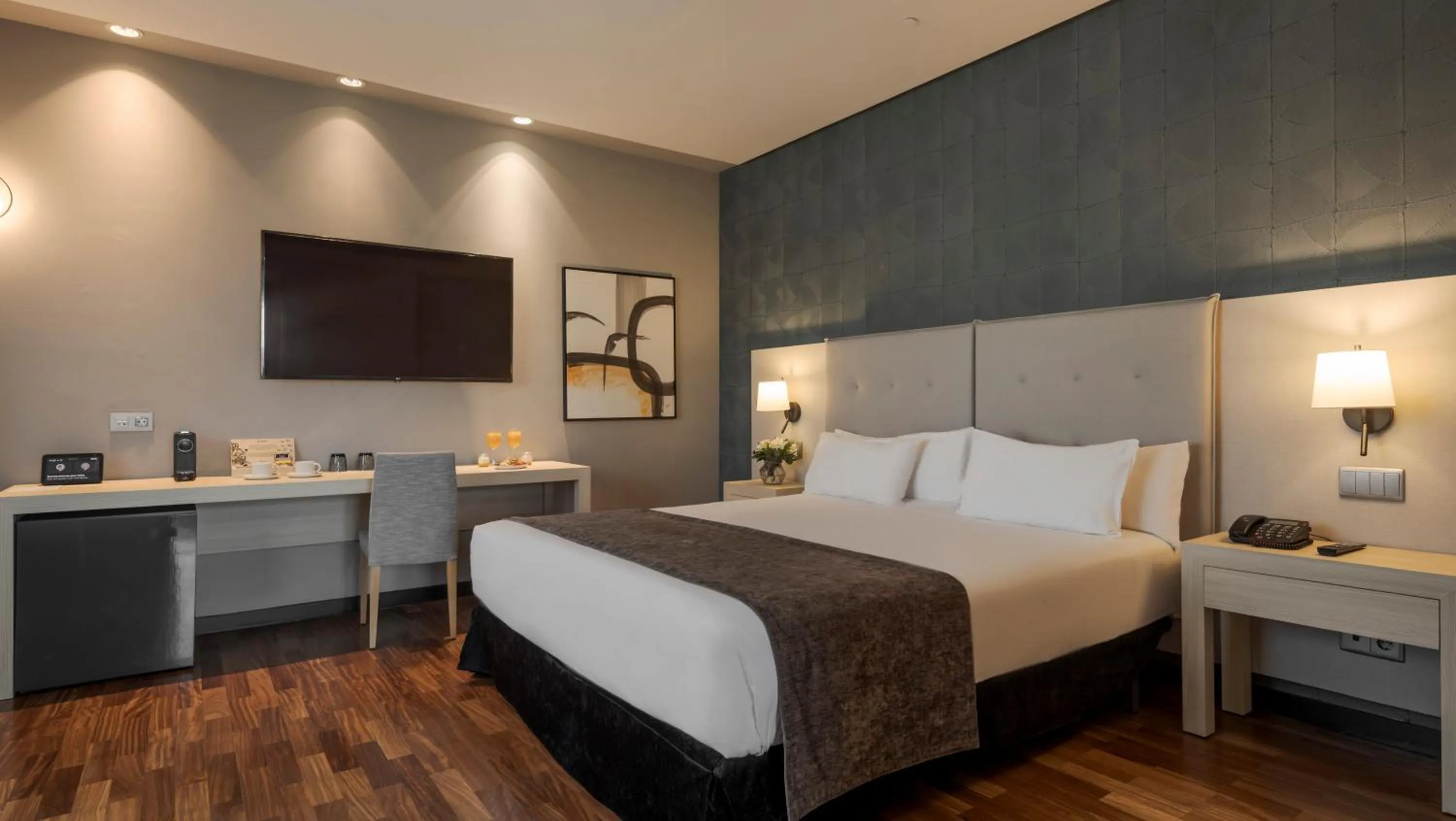 Bedroom, Bed in Ilunion Pio XII