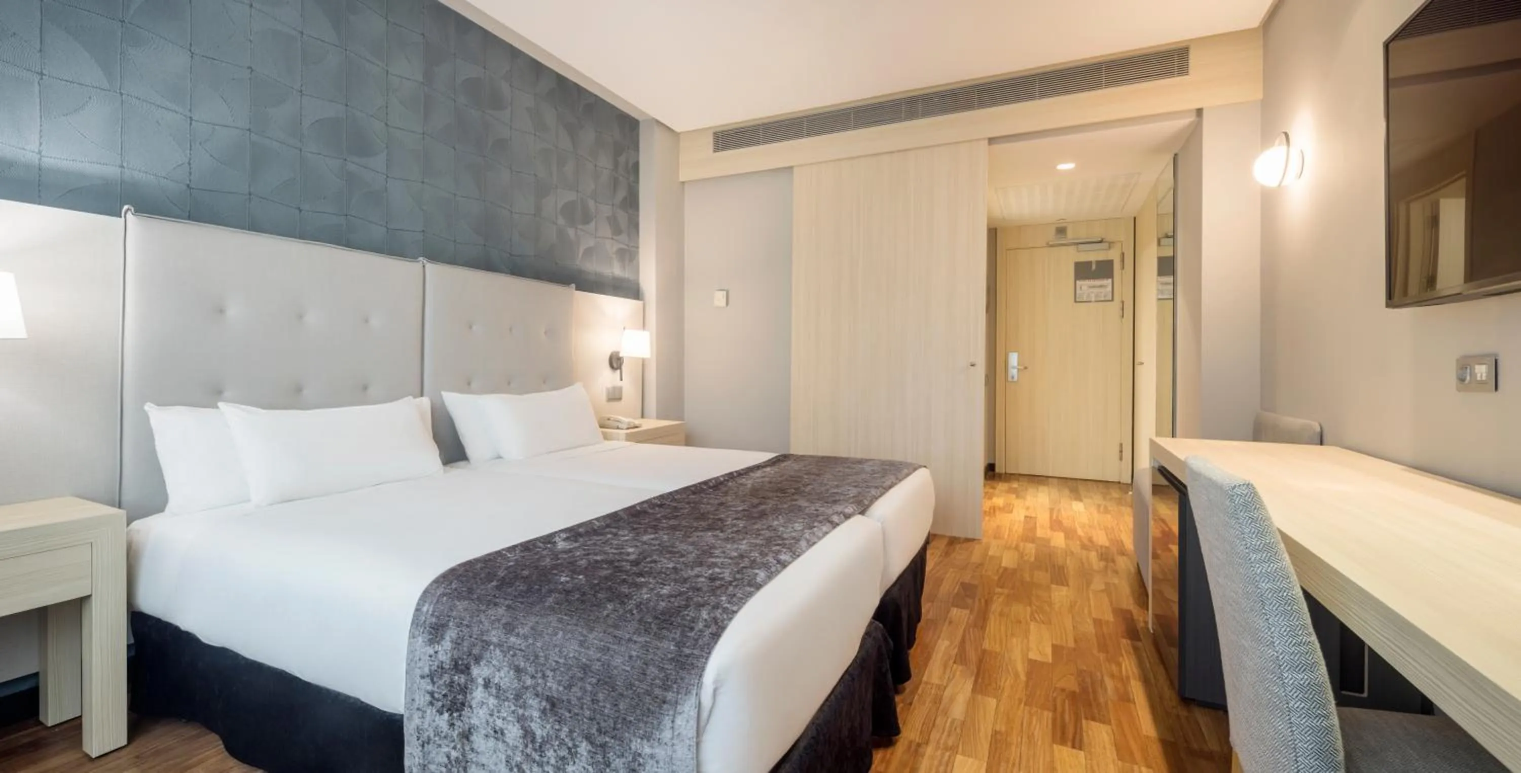 Bedroom, Bed in Ilunion Pio XII