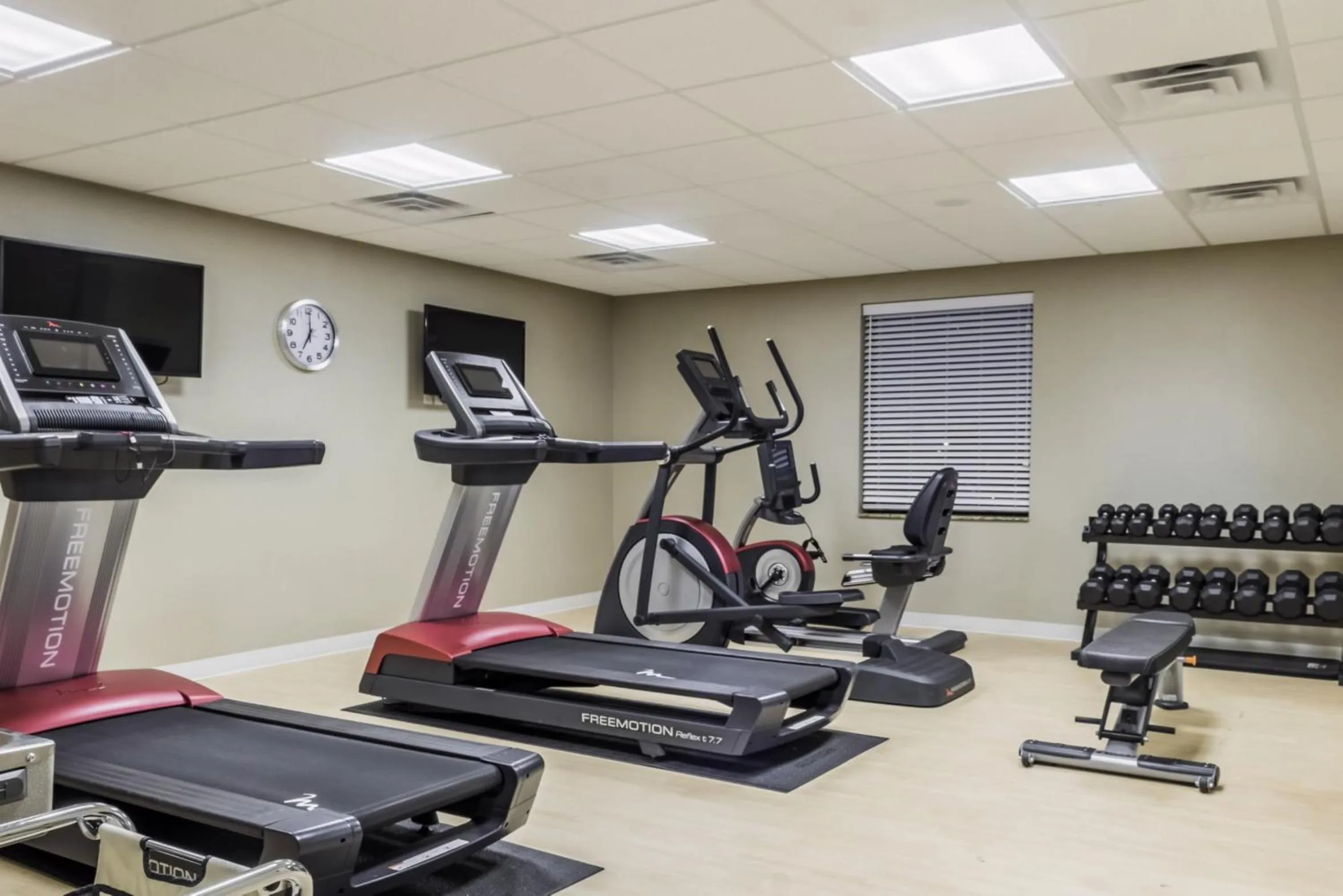 Fitness centre/facilities in Comfort Inn & Suites Avera Southwest