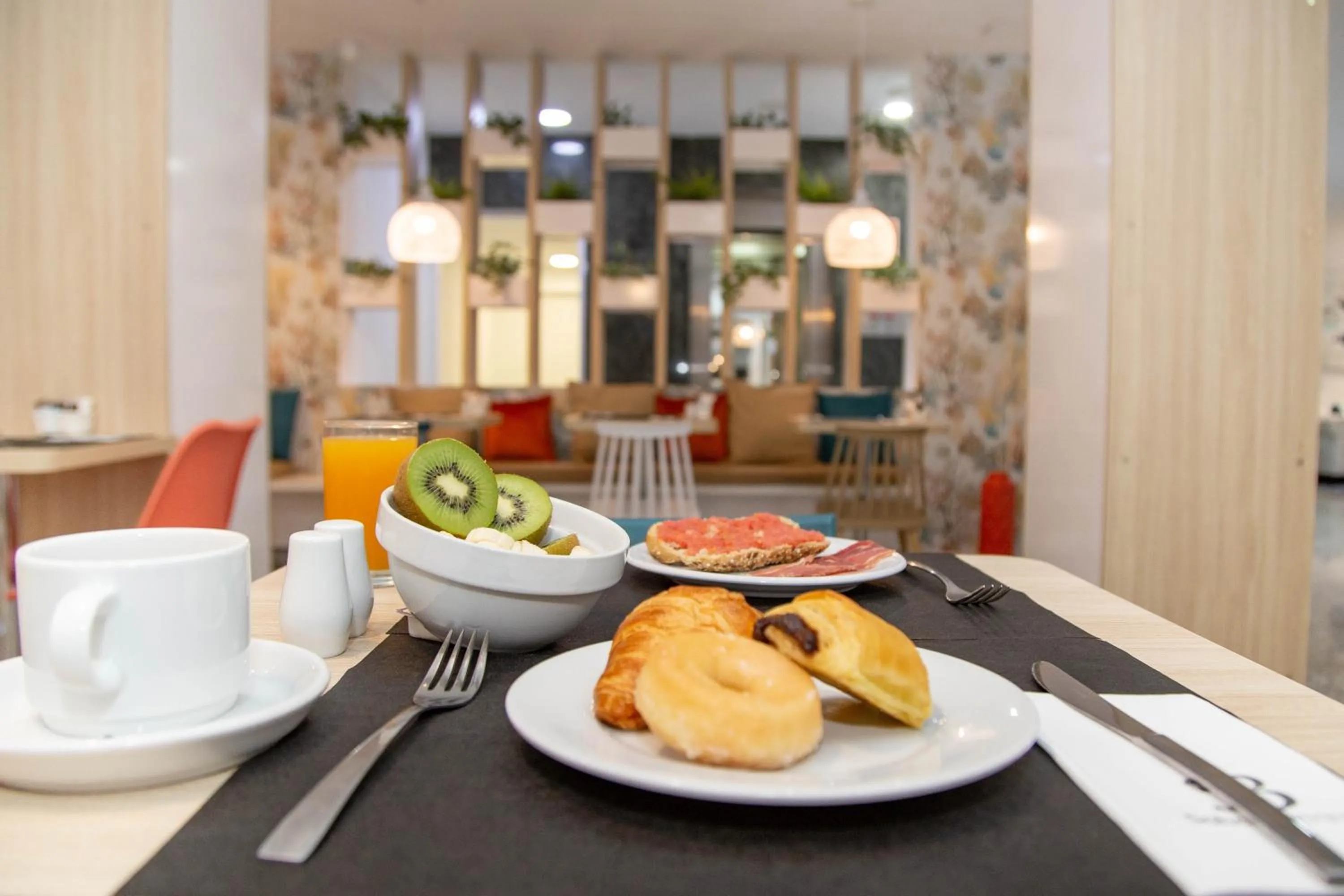 Restaurant/places to eat in Soho Boutique Bahía Málaga