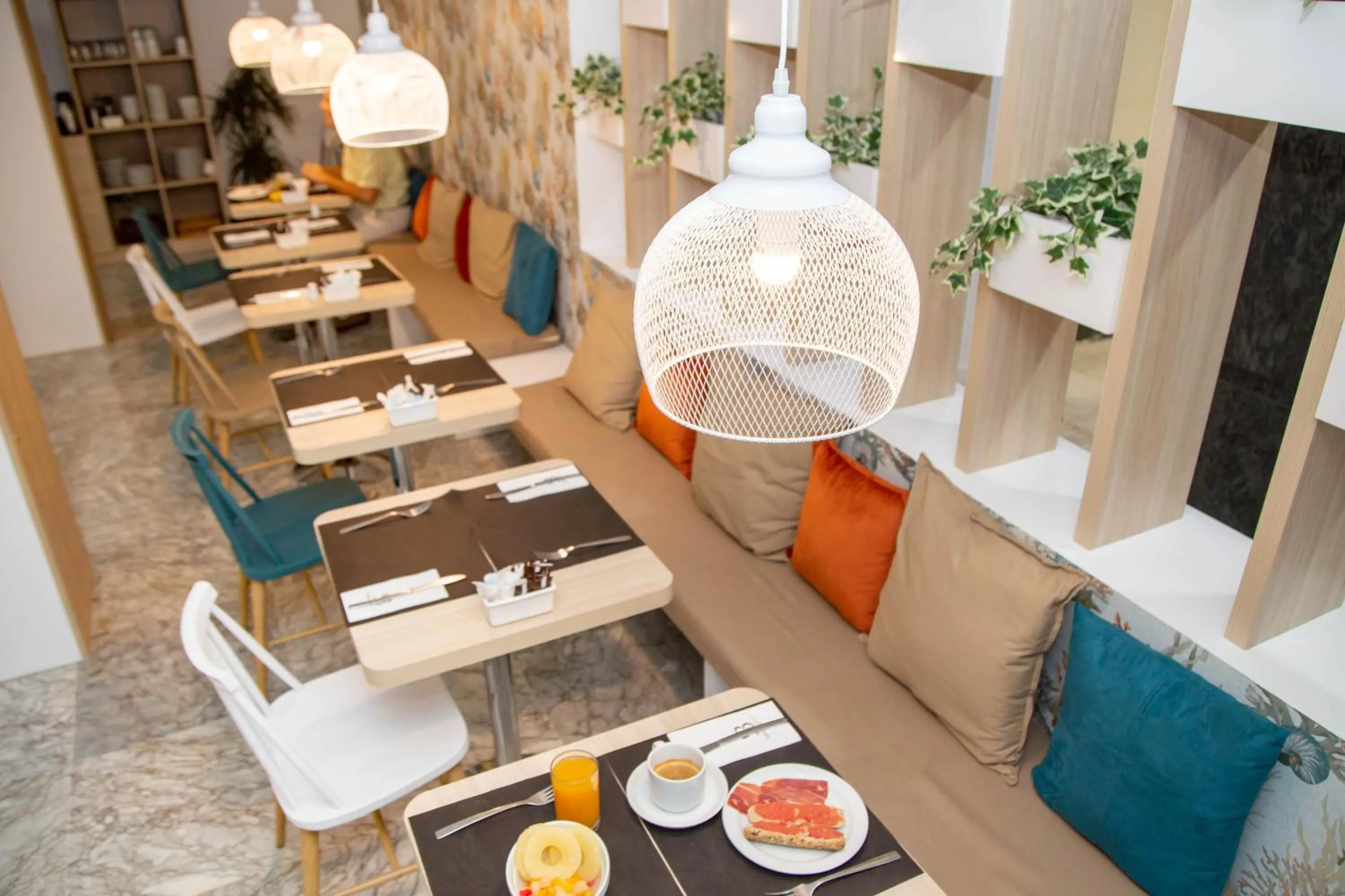 Restaurant/places to eat in Soho Boutique Bahía Málaga