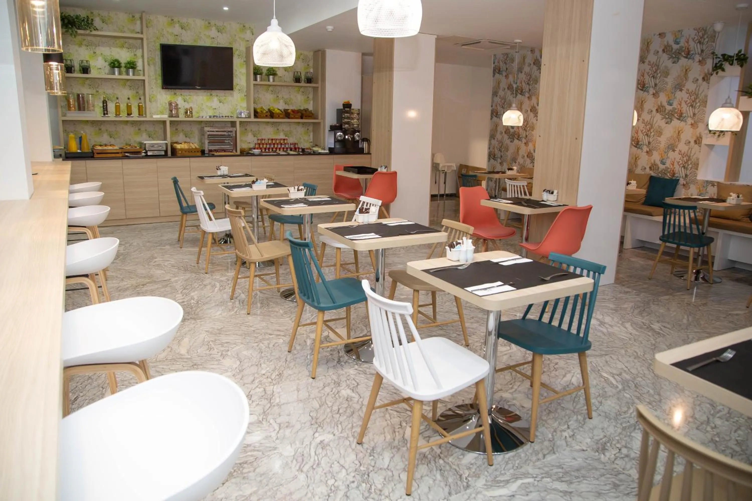 Restaurant/places to eat in Soho Boutique Bahía Málaga