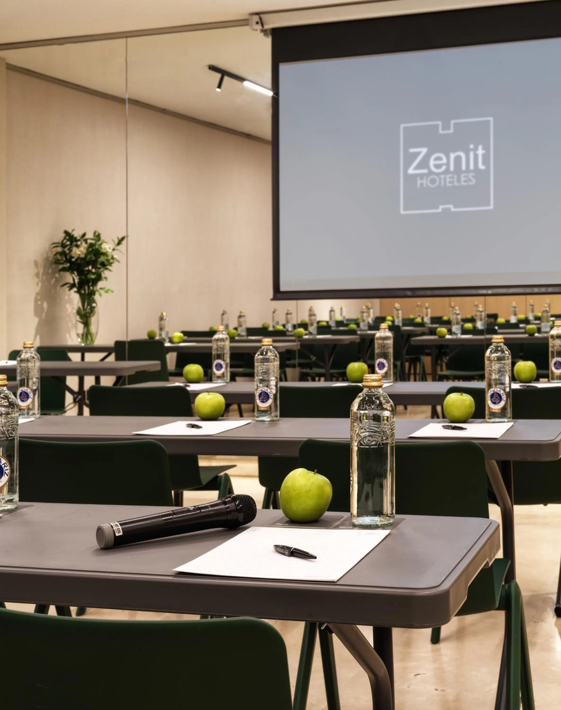 Meeting/conference room in Zenit Coruña