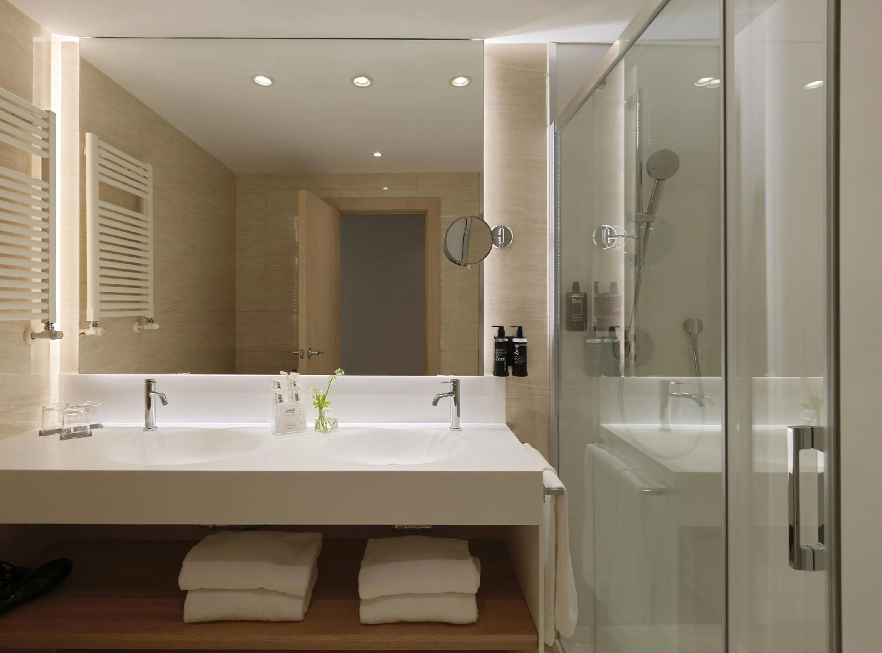 Bathroom in Zenit Coruña