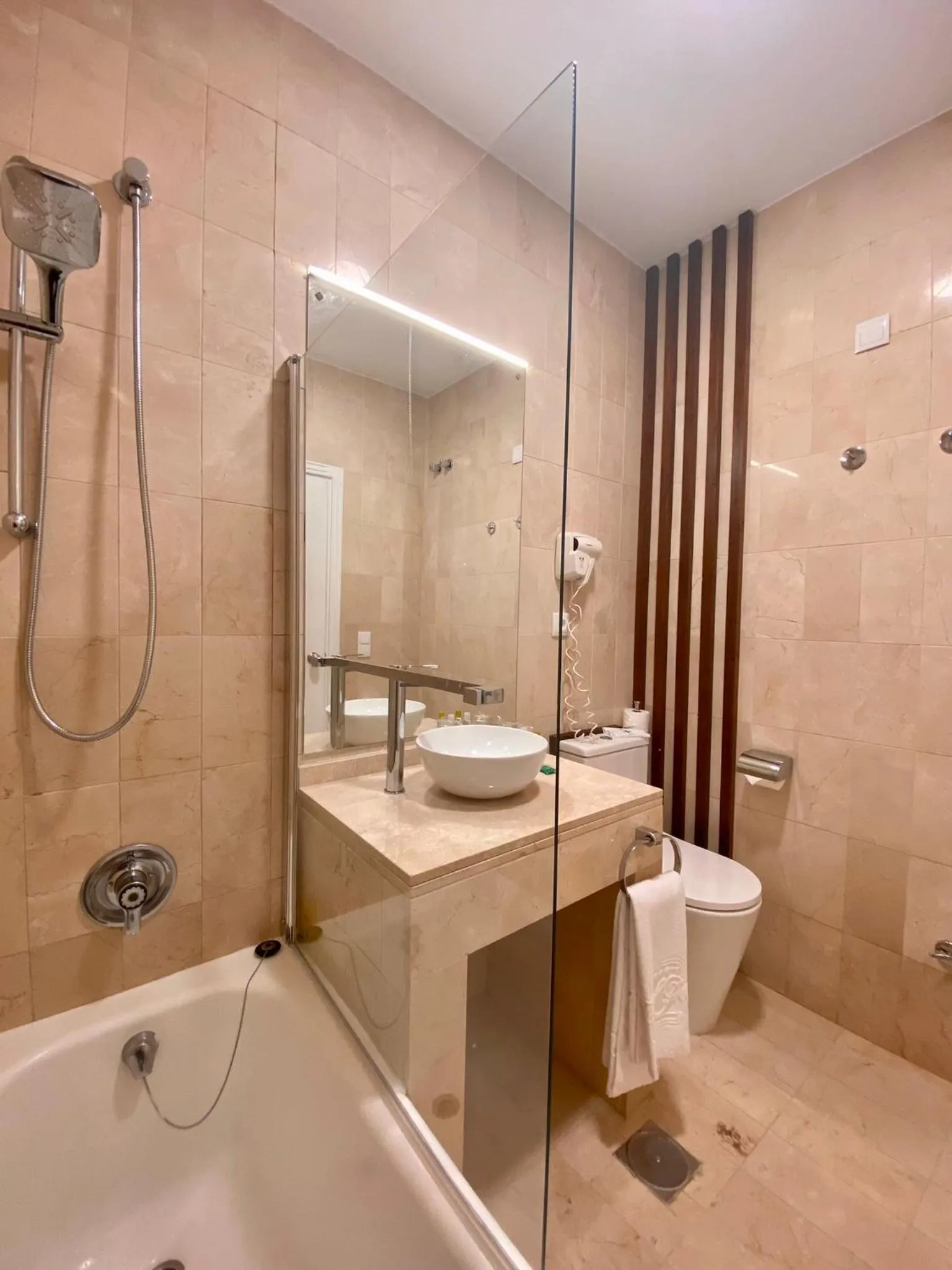 Bathroom in Hotel Derby Sevilla