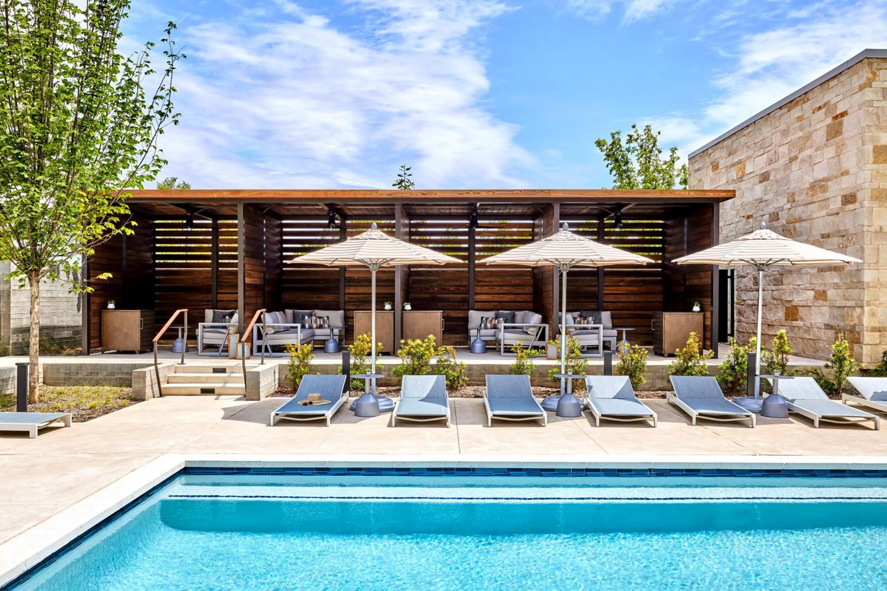 Swimming pool in Omni PGA Frisco Resort & Spa