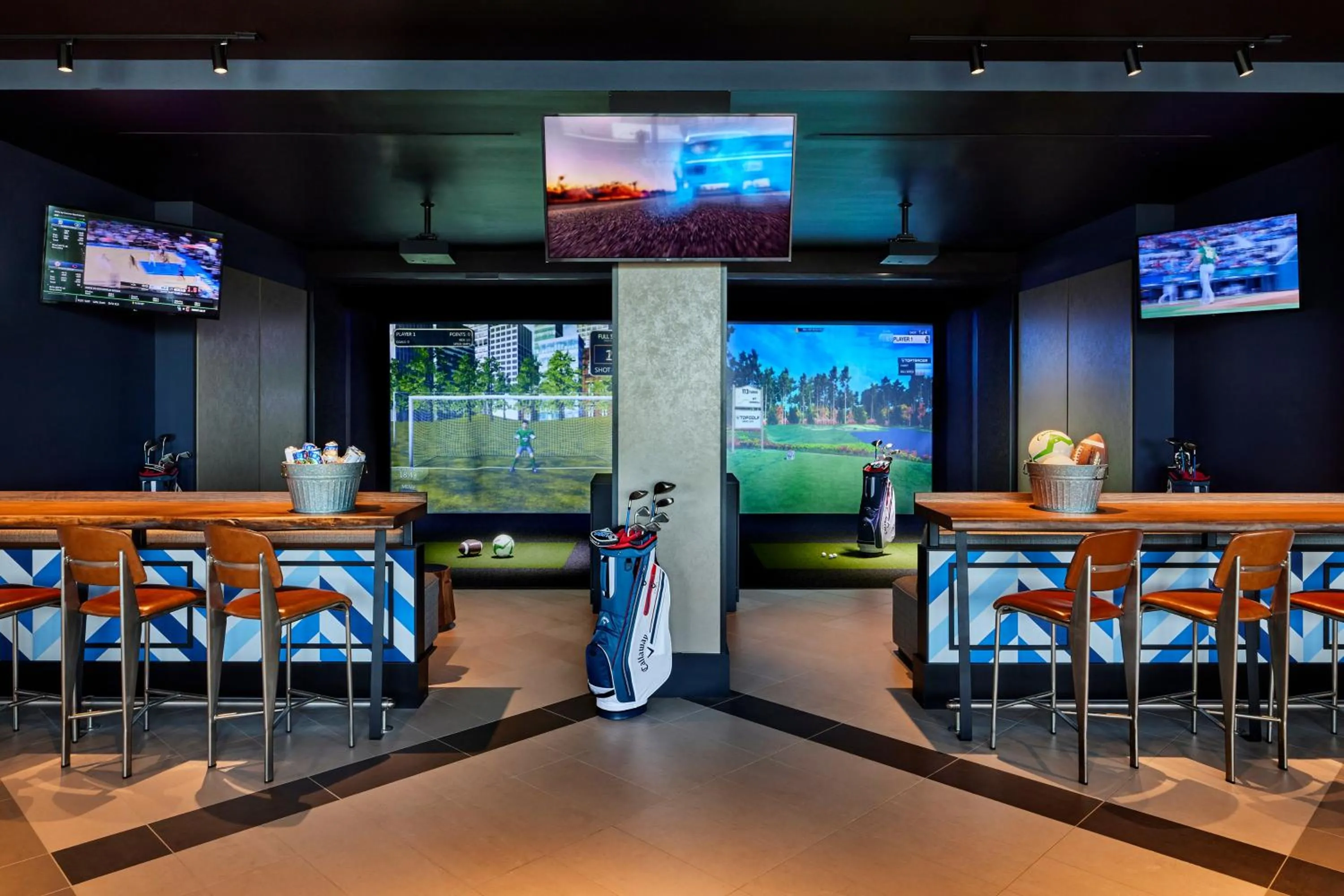 Lounge or bar in Omni PGA Frisco Resort & Spa