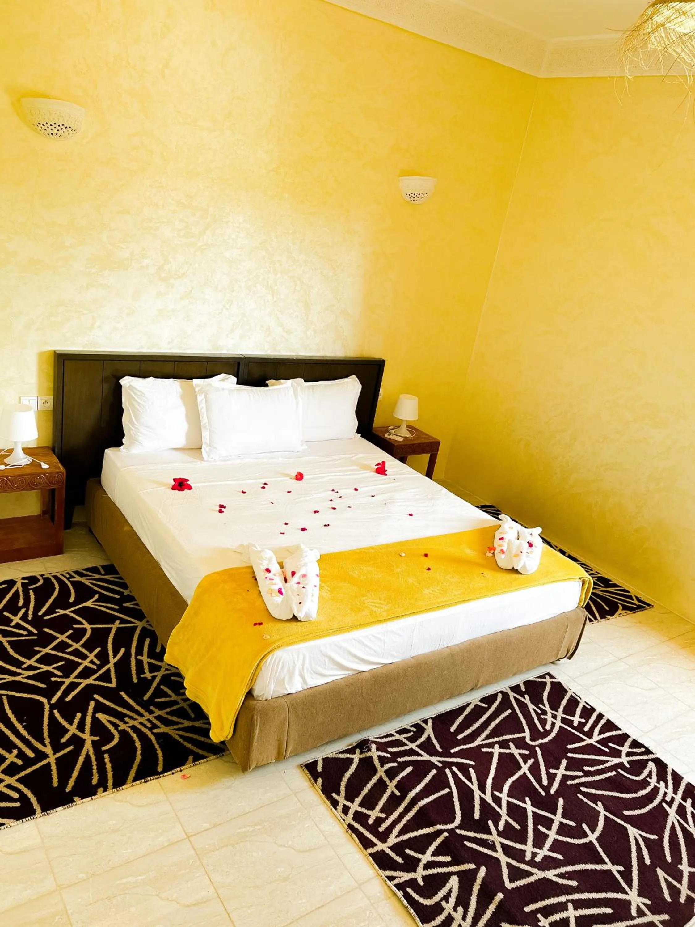 Photo of the whole room, Bed in Guest House Qodwa