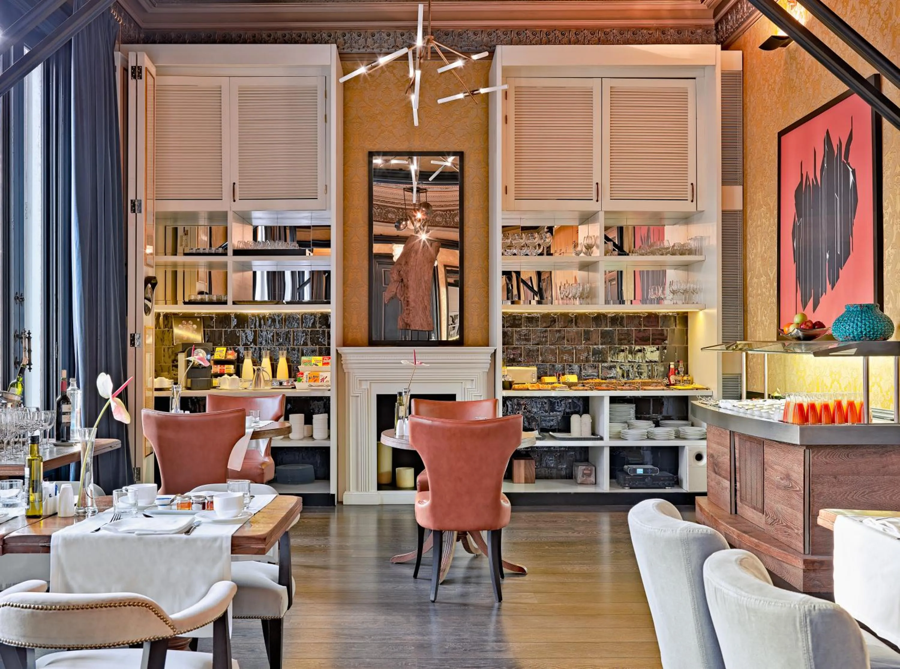 Buffet breakfast in Boutique Hotel H10 Catalunya Plaza