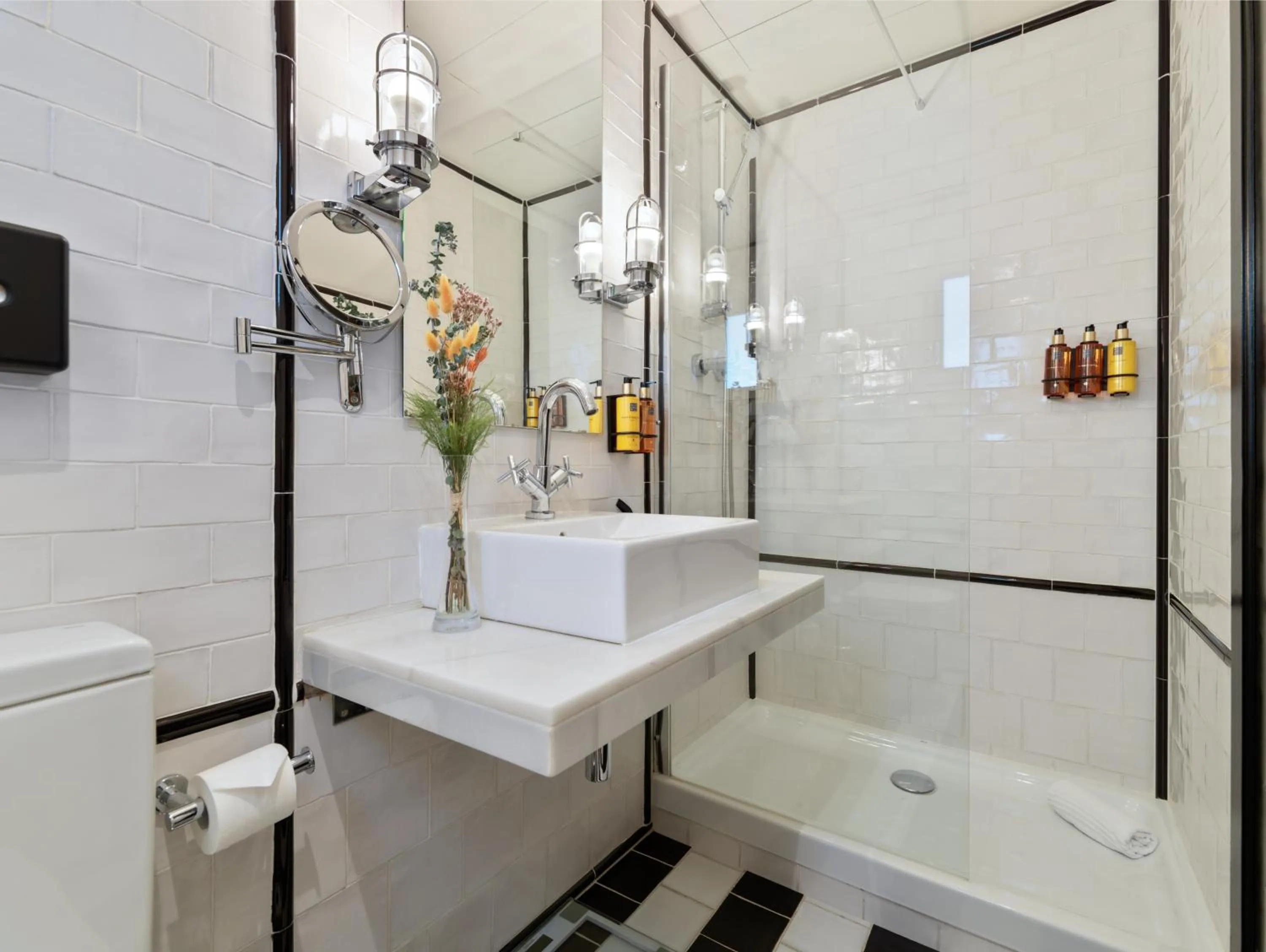 Toilet in Boutique Hotel H10 Catalunya Plaza