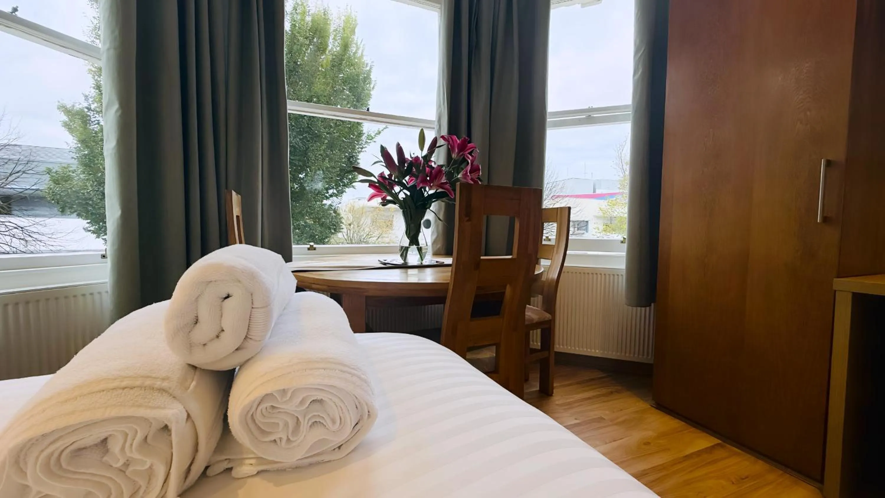 Bed in Osborne Aparthotel