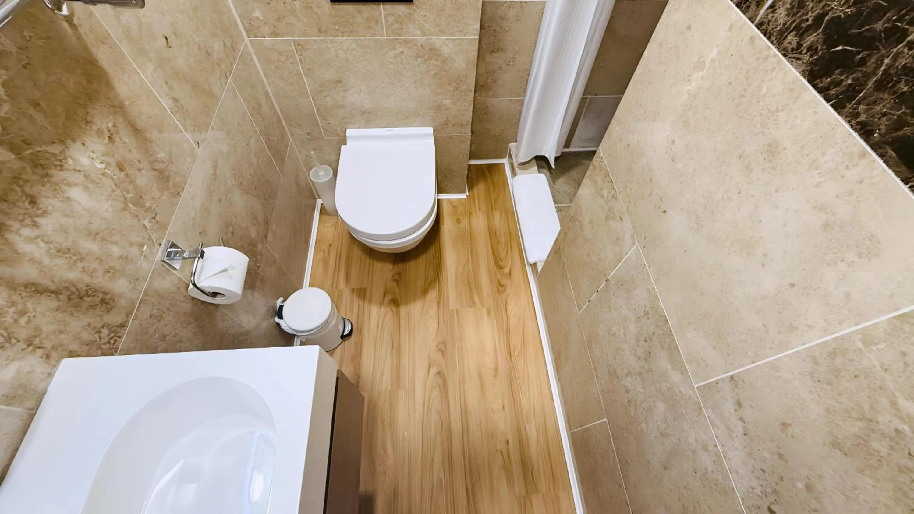 Bathroom in Osborne Aparthotel