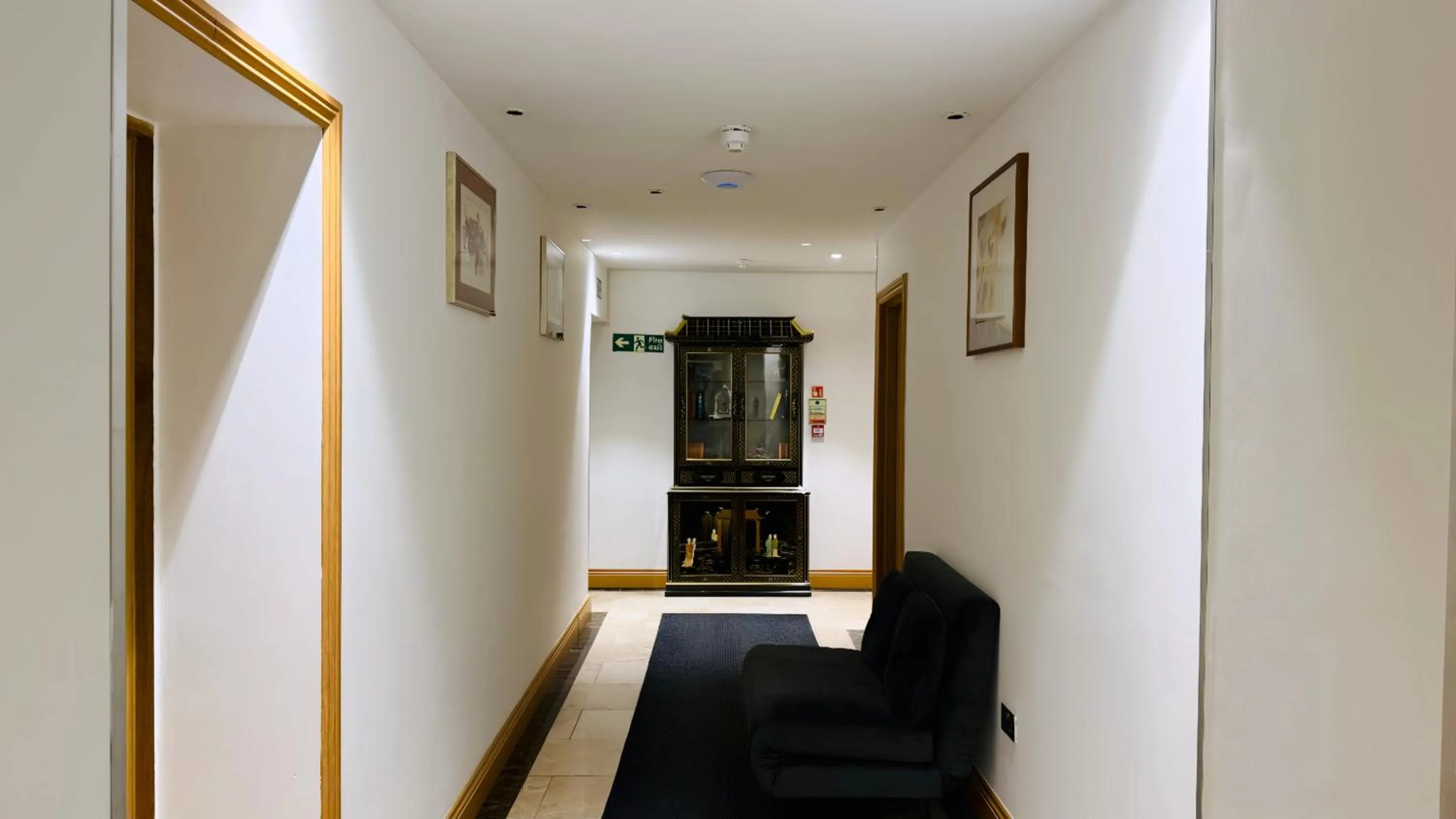 Area and facilities in Osborne Aparthotel