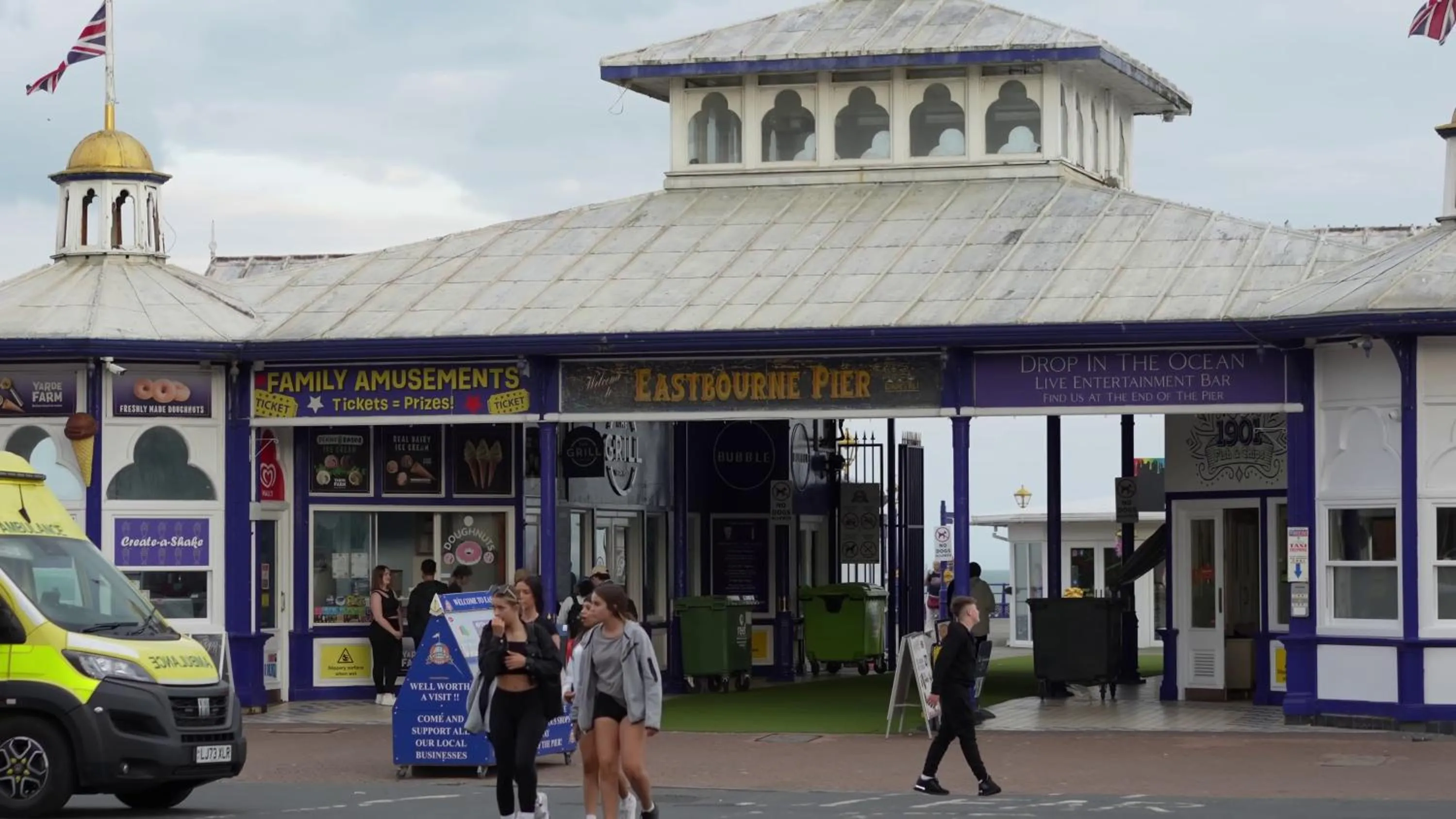 Family in Osborne Aparthotel