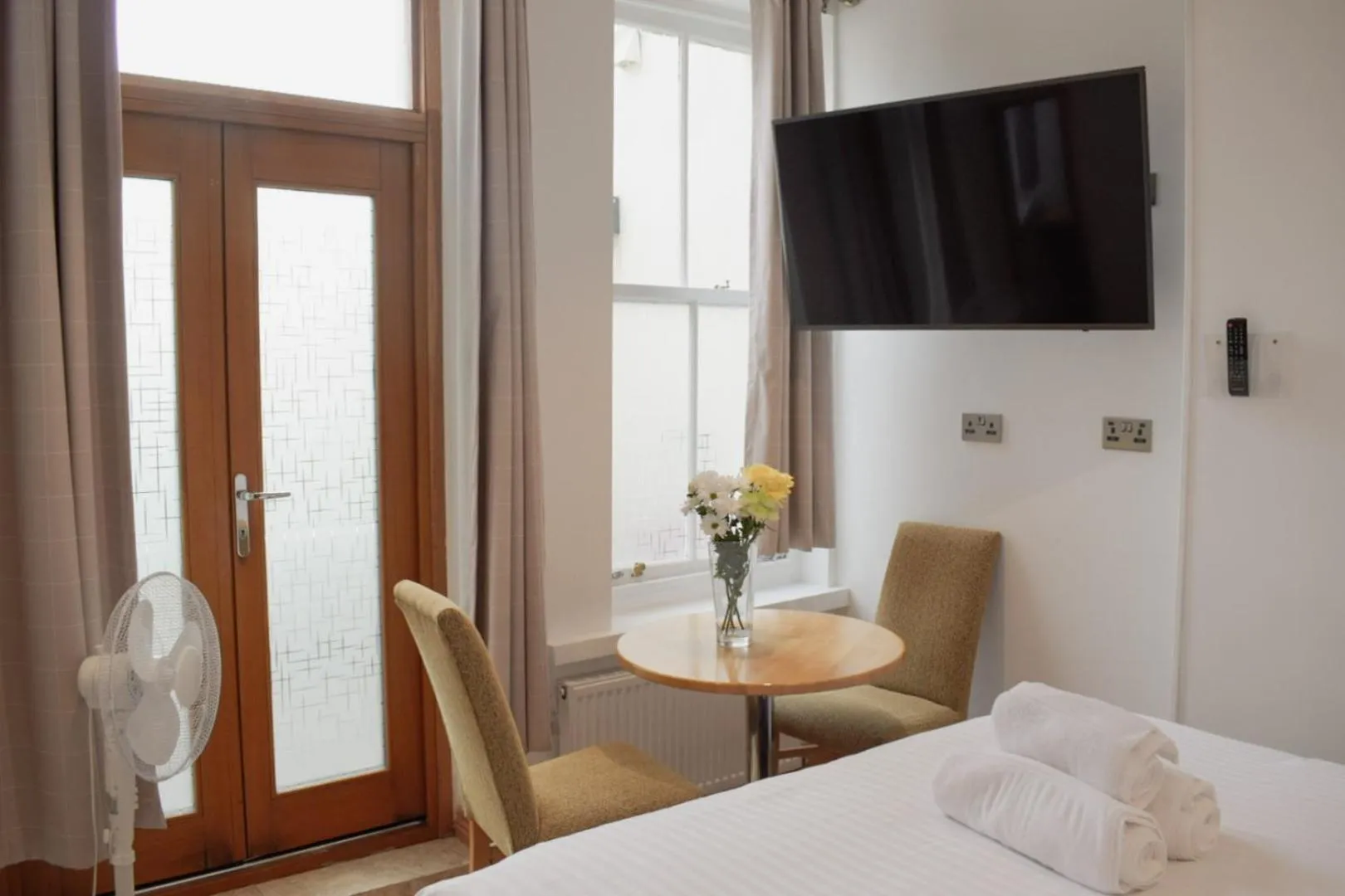 Bed in Osborne Aparthotel