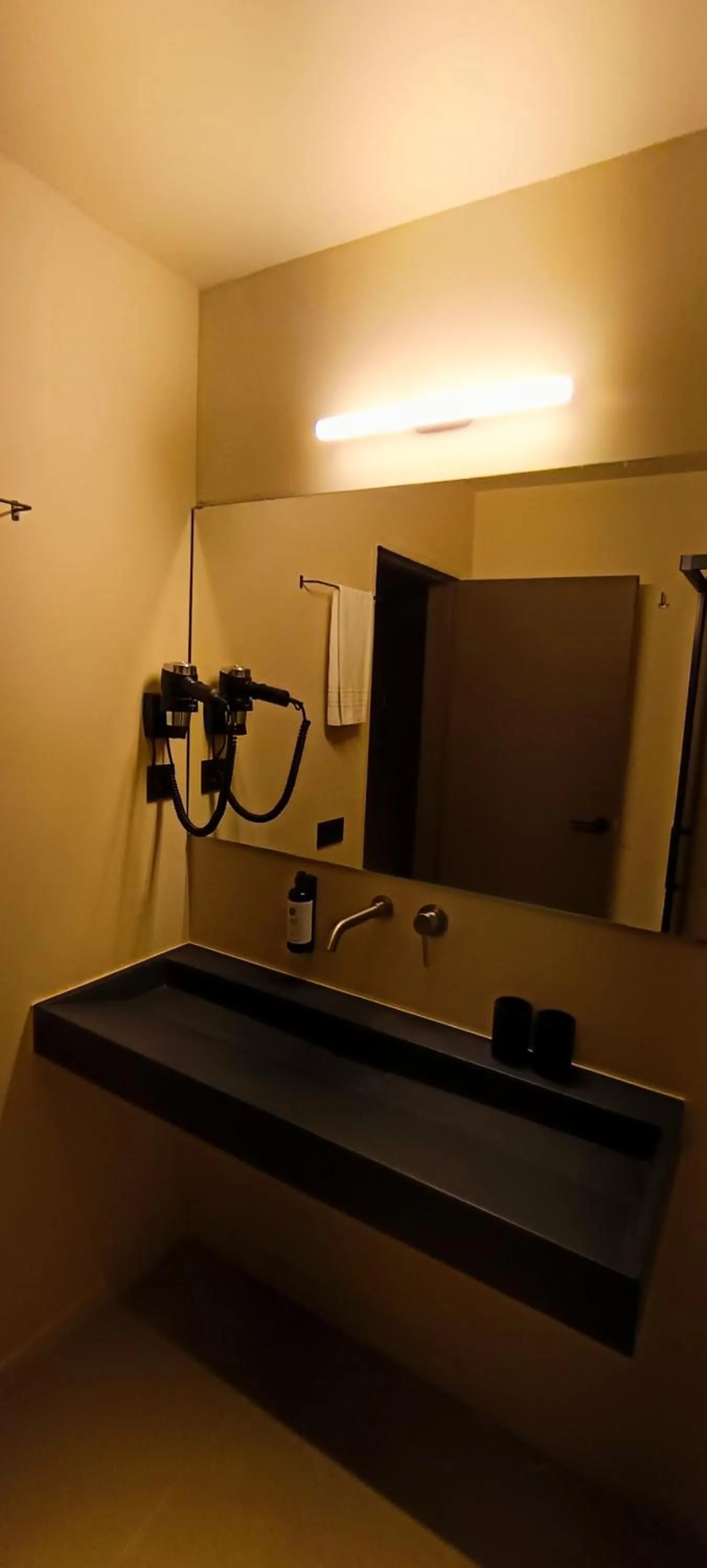 Bathroom in Senator Barcelona Apartments