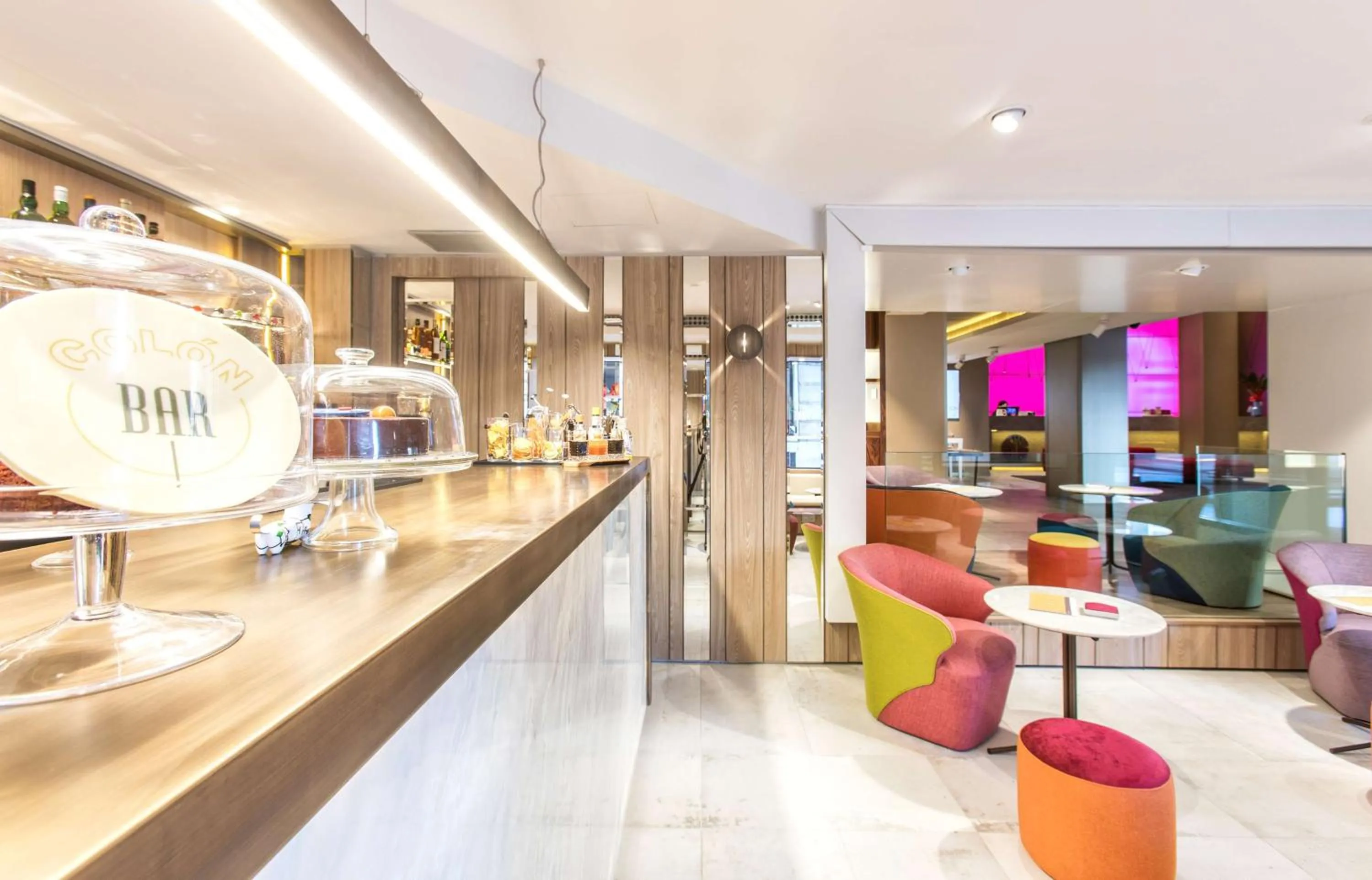 Lounge or bar in NH Collection Madrid Colón