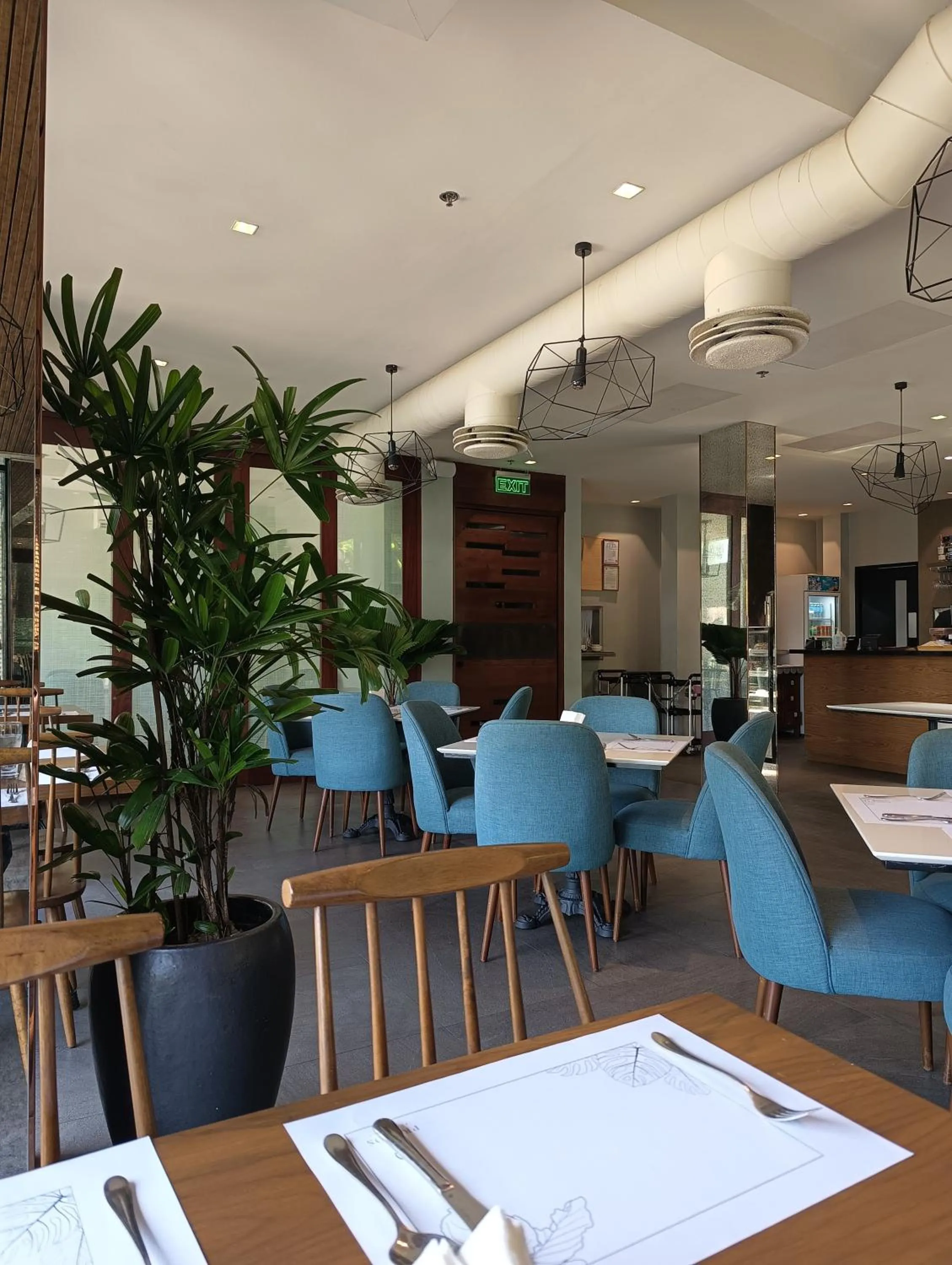 Restaurant/places to eat in The Henry Hotel Roost Bacolod