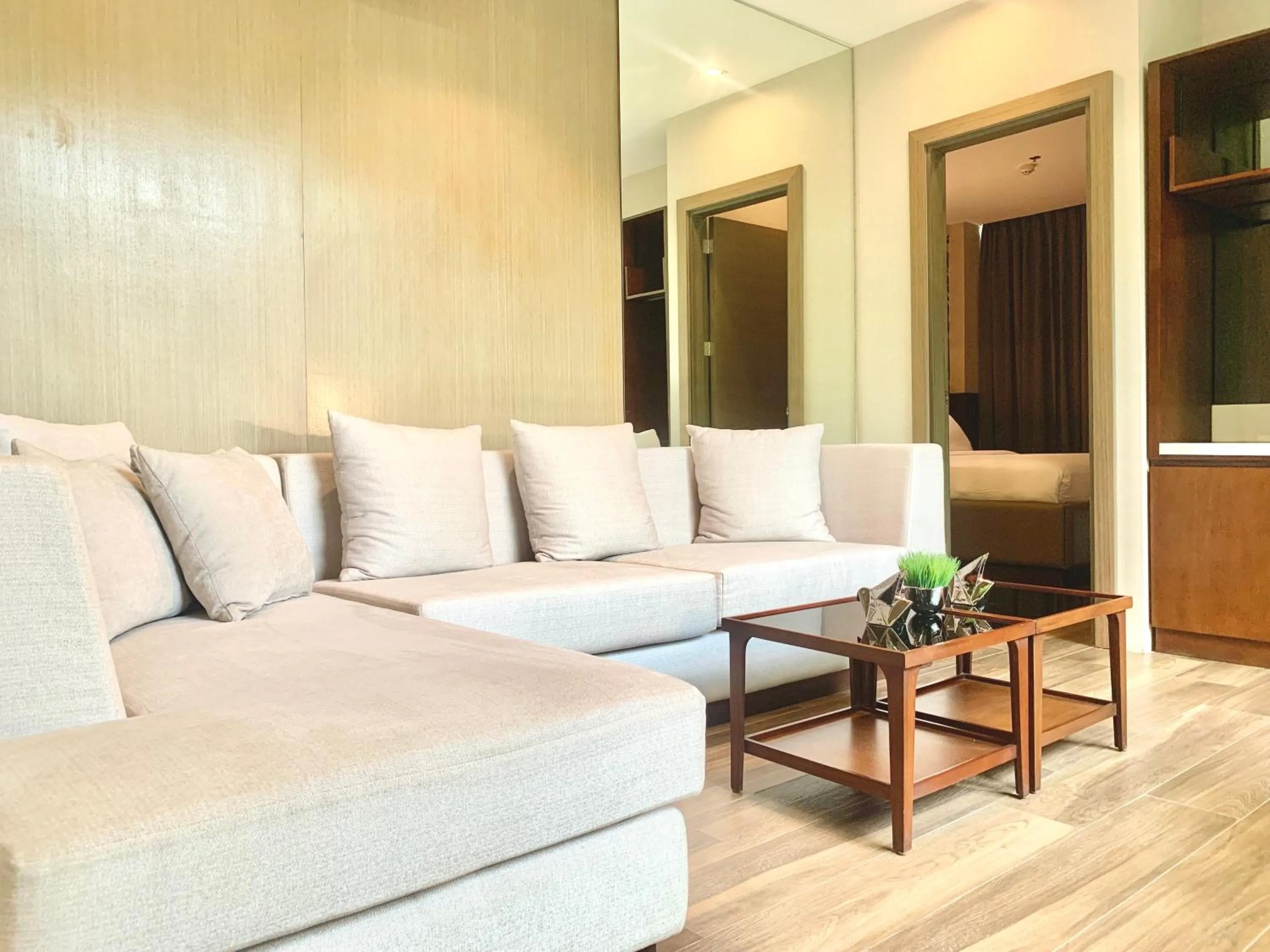 Living room in The Henry Hotel Roost Bacolod