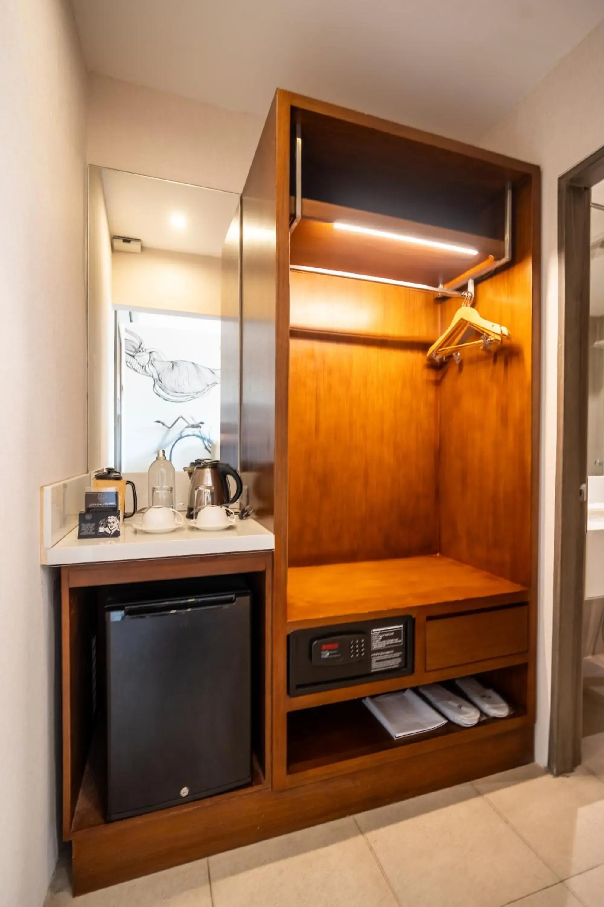 Small Nest in The Henry Hotel Roost Bacolod Small Nest in The Henry Hotel Roost Bacolod