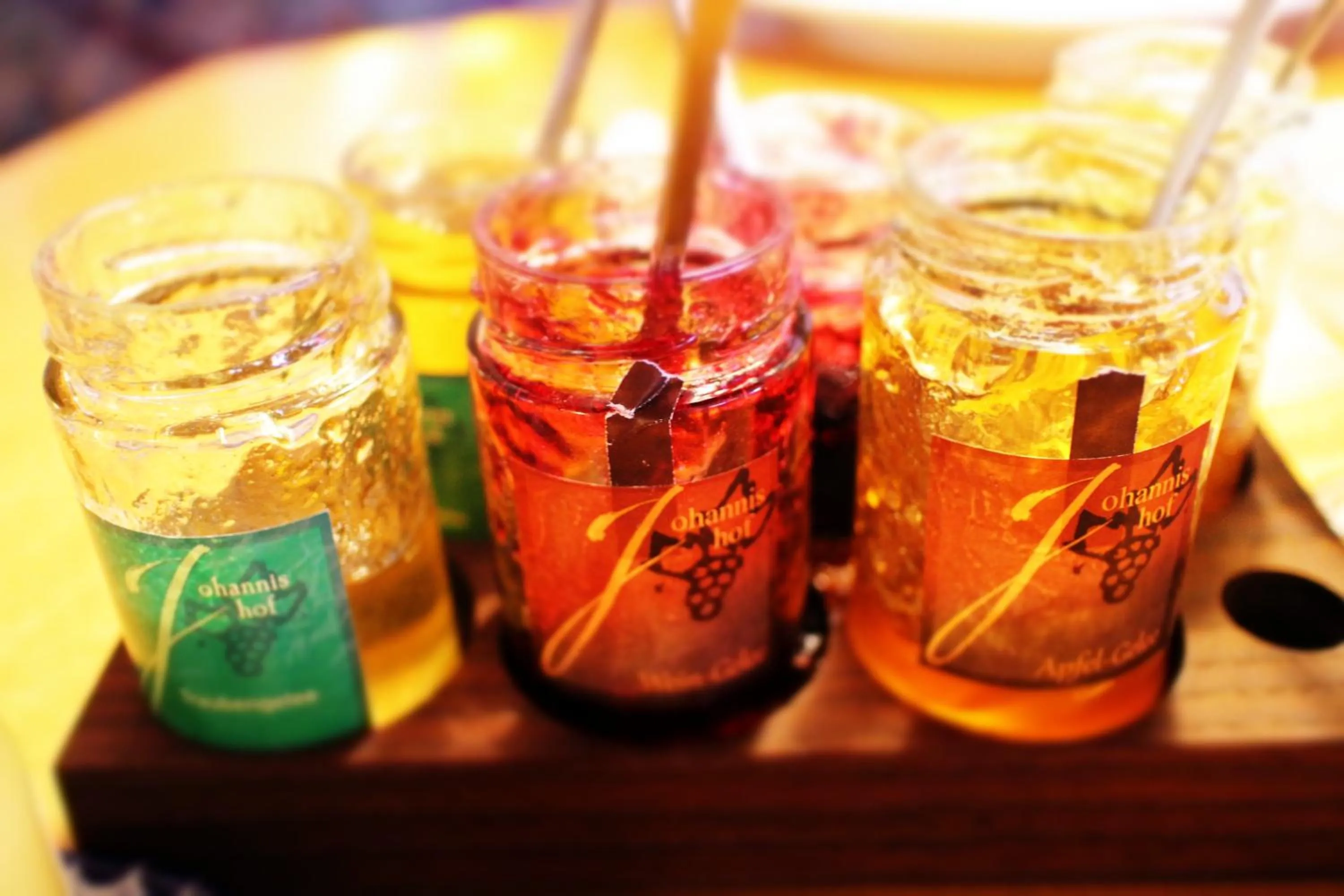 Restaurant/places to eat in Johannishof Wein-Café & Gästehaus