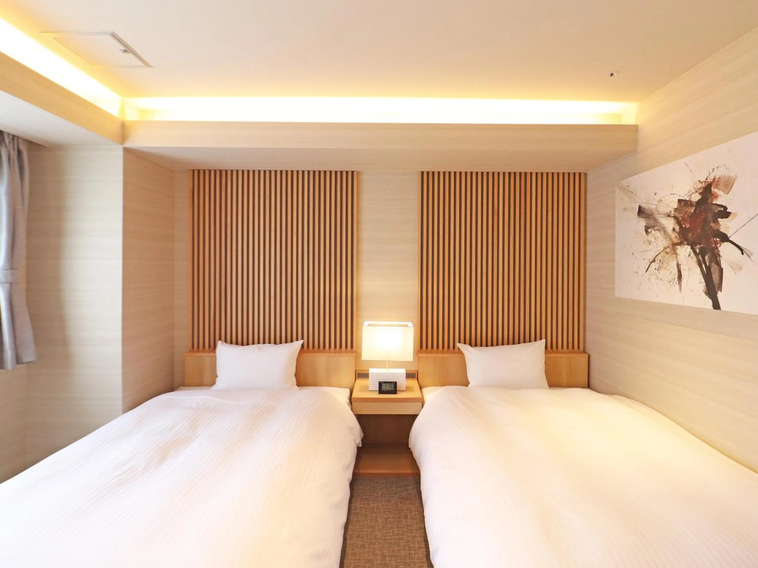 Bedroom, Bed in Chisun Inn Yokohama Tsuzuki