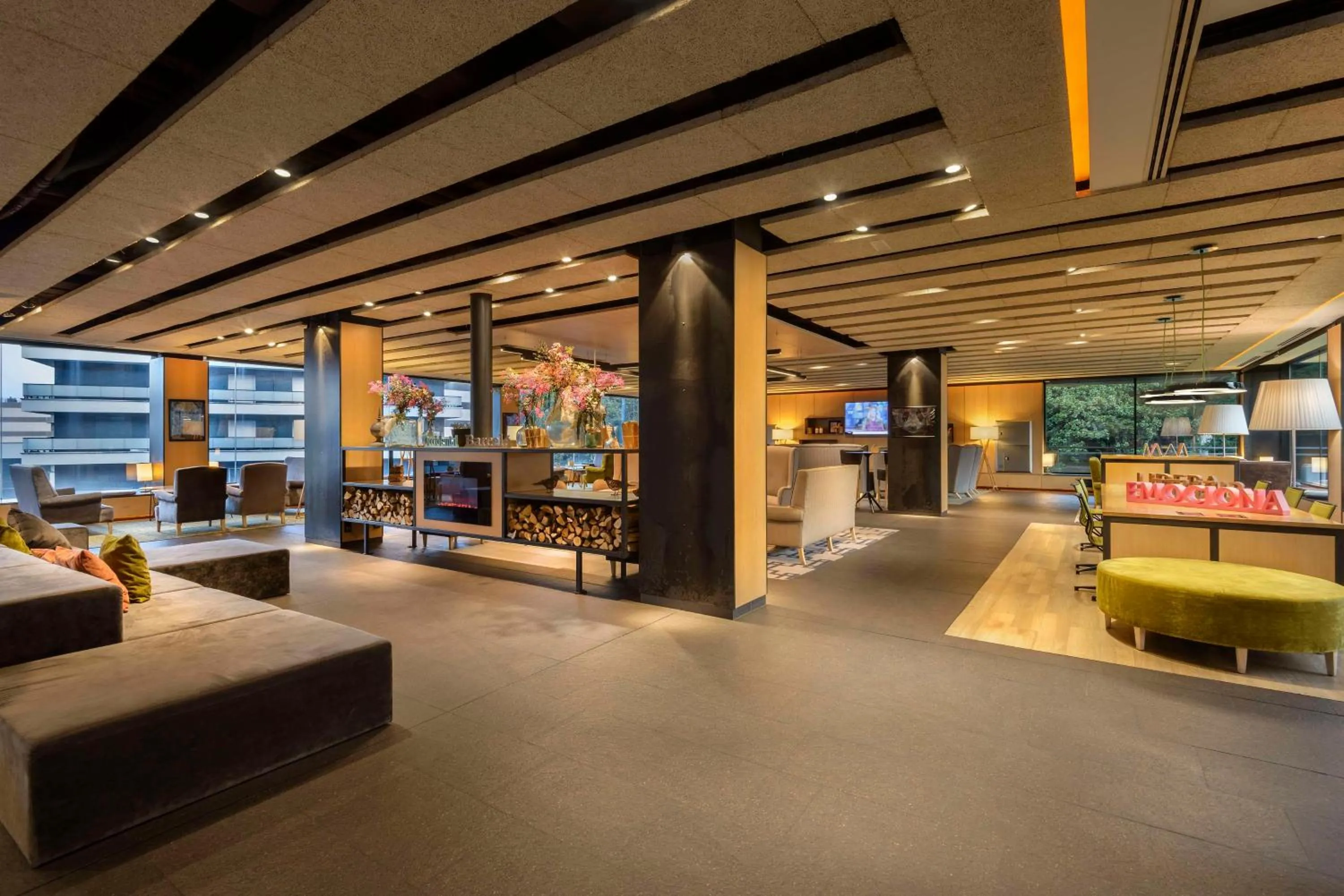 Lobby or reception in Occidental Bilbao