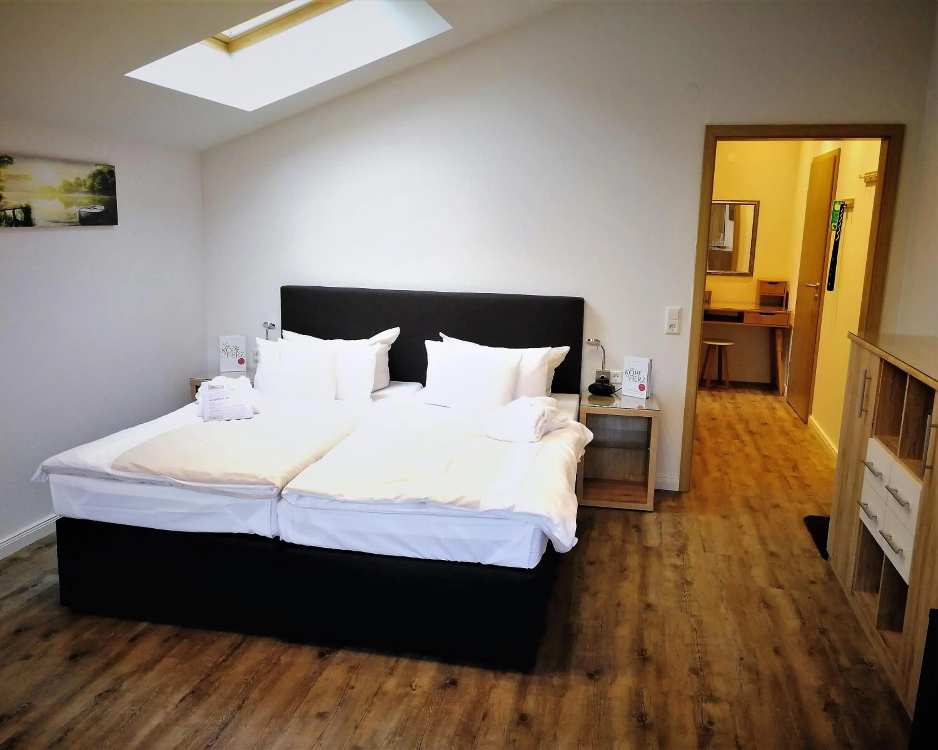 Photo of the whole room, Bed in Forsters Schwarzwald Hof - Resort-Hotel&Pension