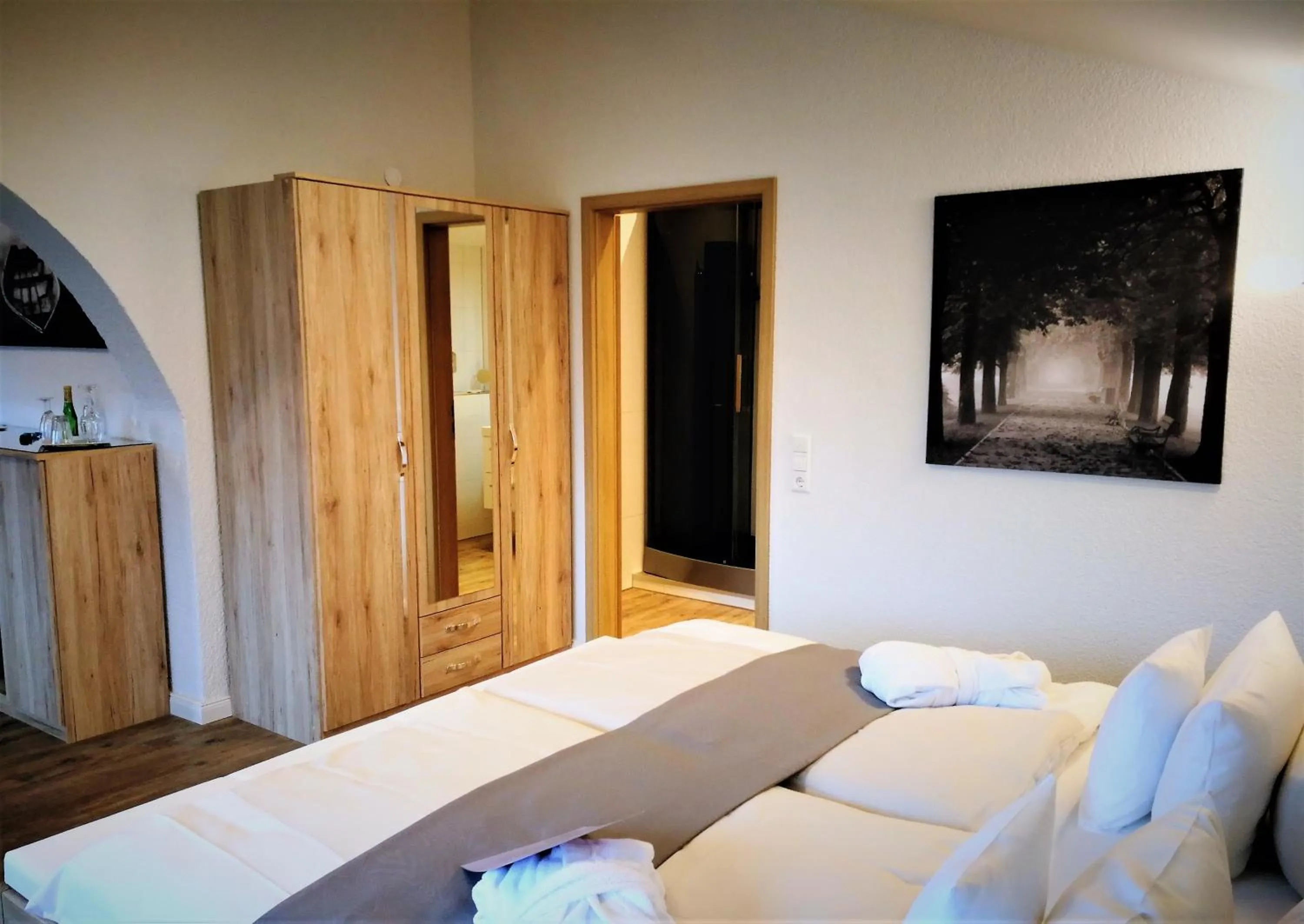 Photo of the whole room, Bed in Forsters Schwarzwald Hof - Resort-Hotel&Pension