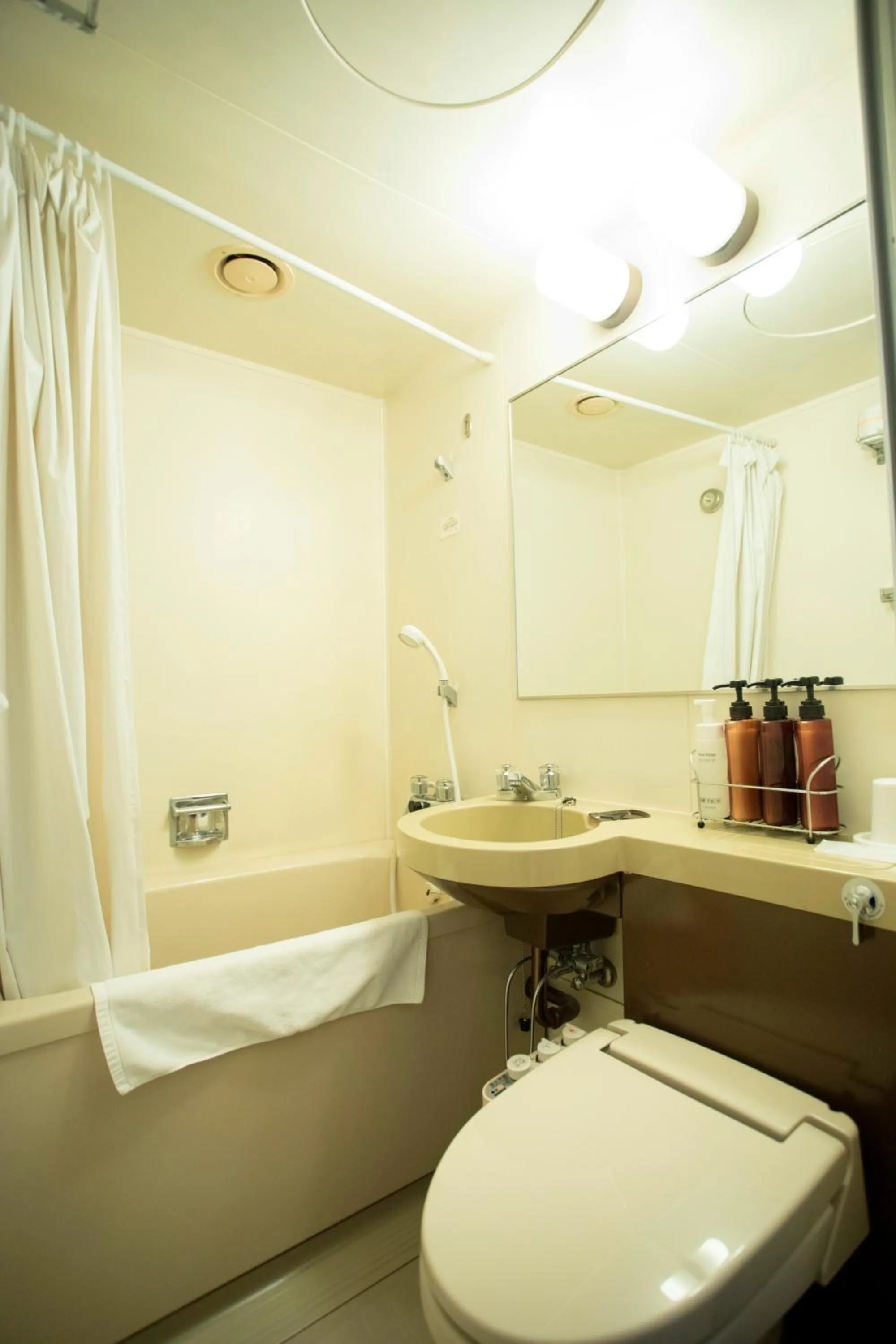 Bathroom in Hiroshima Pacific Hotel