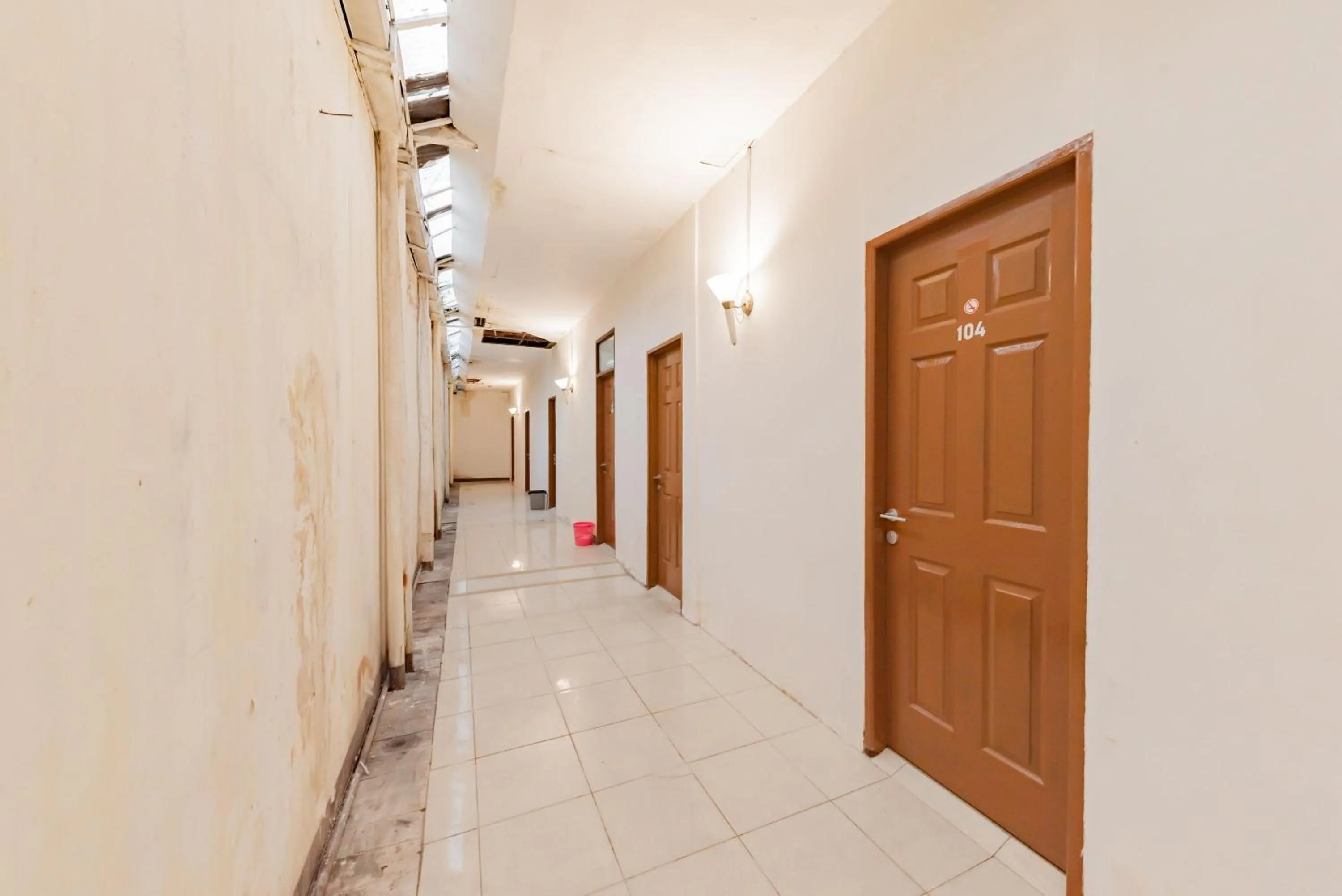 Floor plan in Urbanview Hotel Cozy Samarinda by RedDoorz