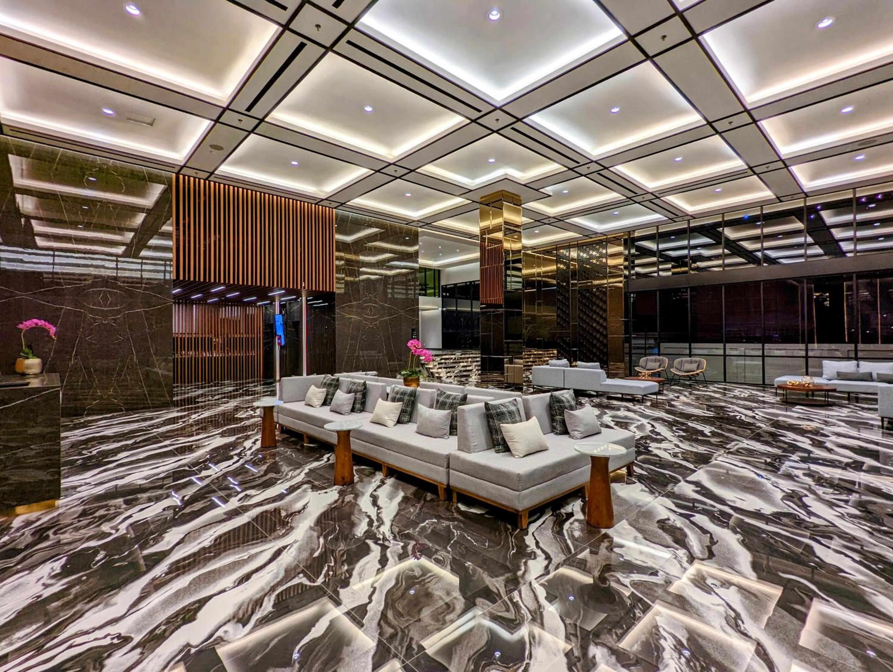 Lobby or reception in Grand Zuri Lubuklinggau