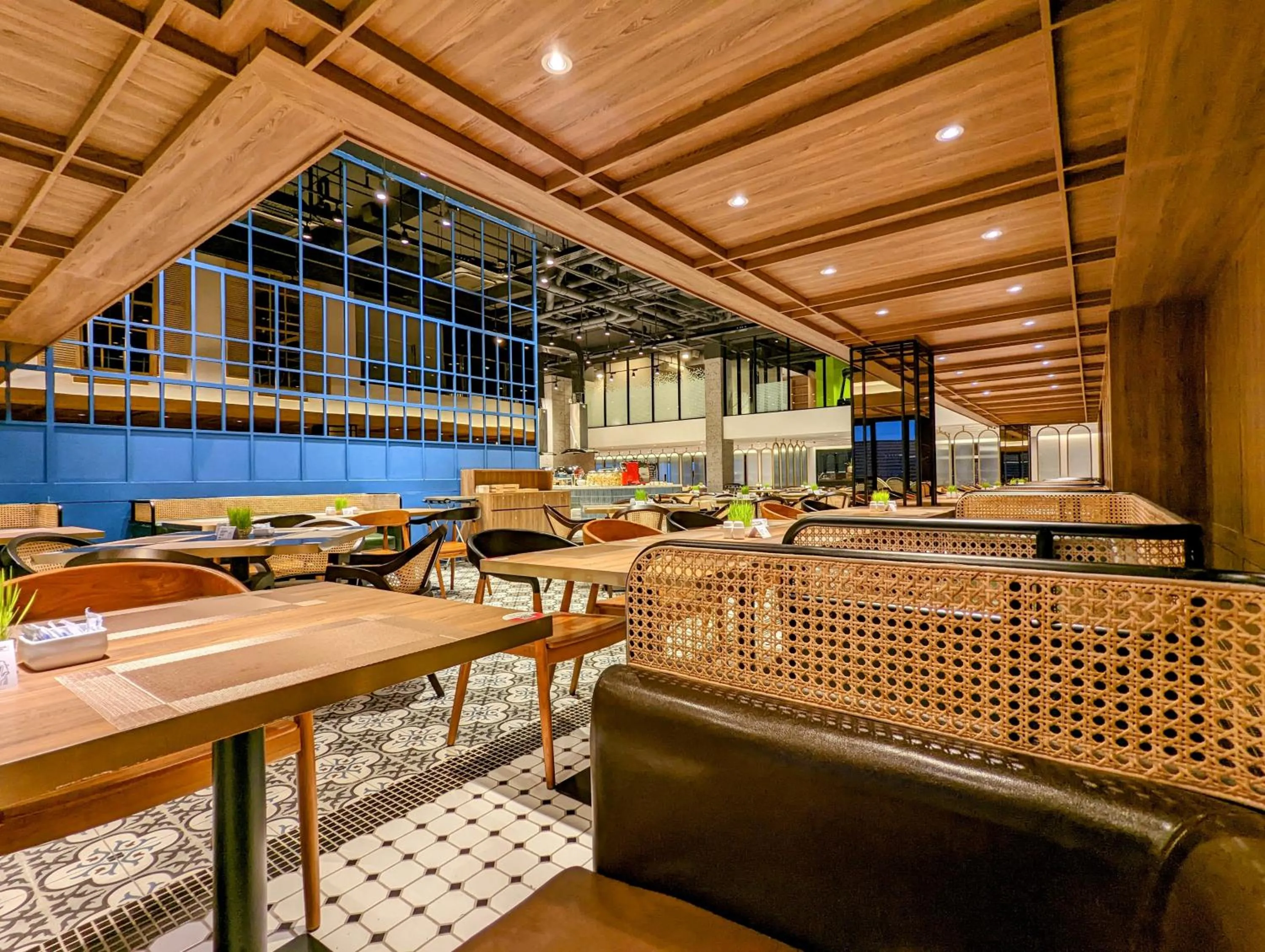 Restaurant/places to eat in Grand Zuri Lubuklinggau